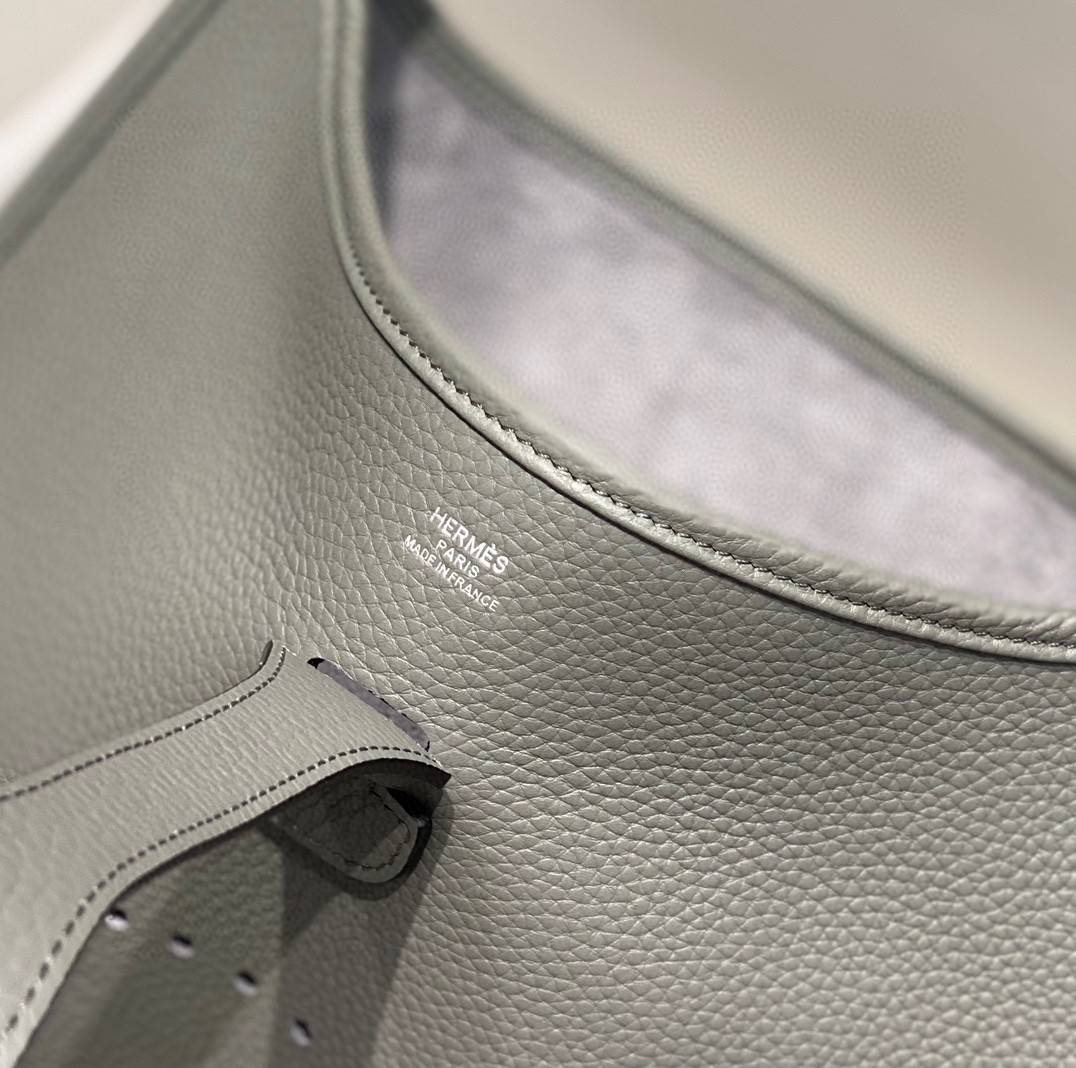 H**mes evelyne iii 29 bag in gris meyer clemence leather