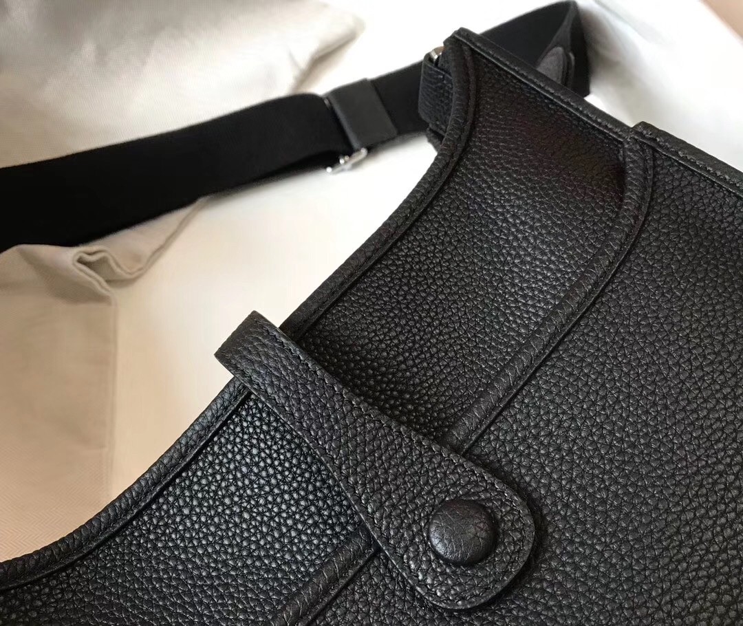 H**mes evelyne iii 29 pm bag in black clemence leather