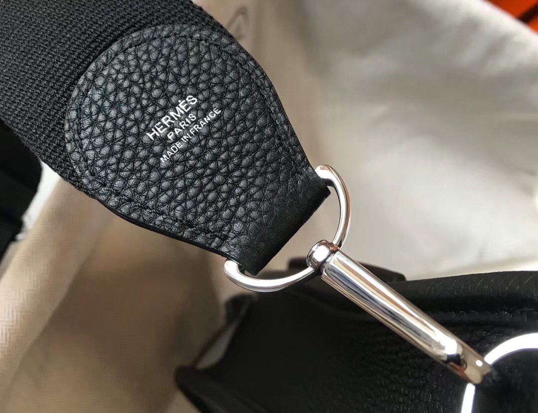 H**mes evelyne iii 29 pm bag in black clemence leather