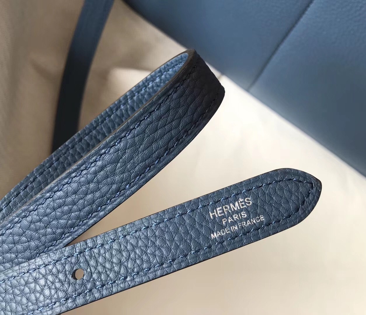 H**mes halzan 31cm bag in blue agate clemence leather