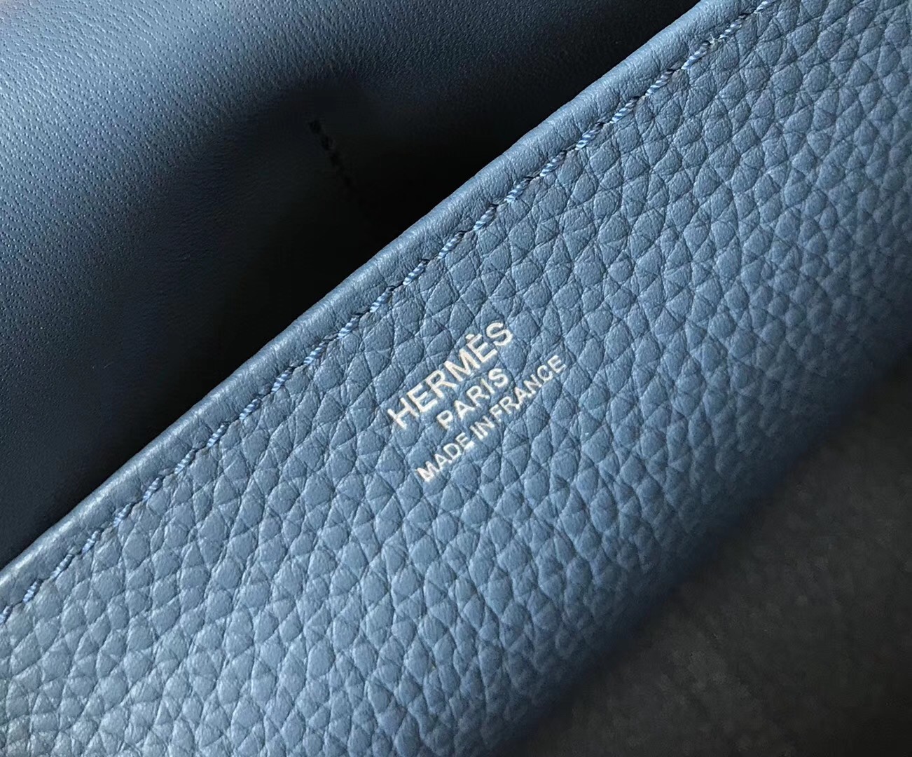 H**mes halzan 31cm bag in blue agate clemence leather