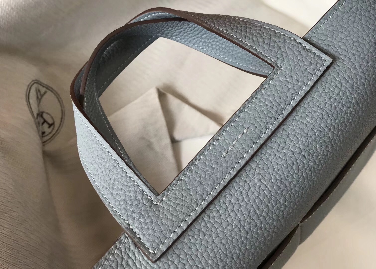 H**mes halzan 31cm bag in blue lin clemence leather