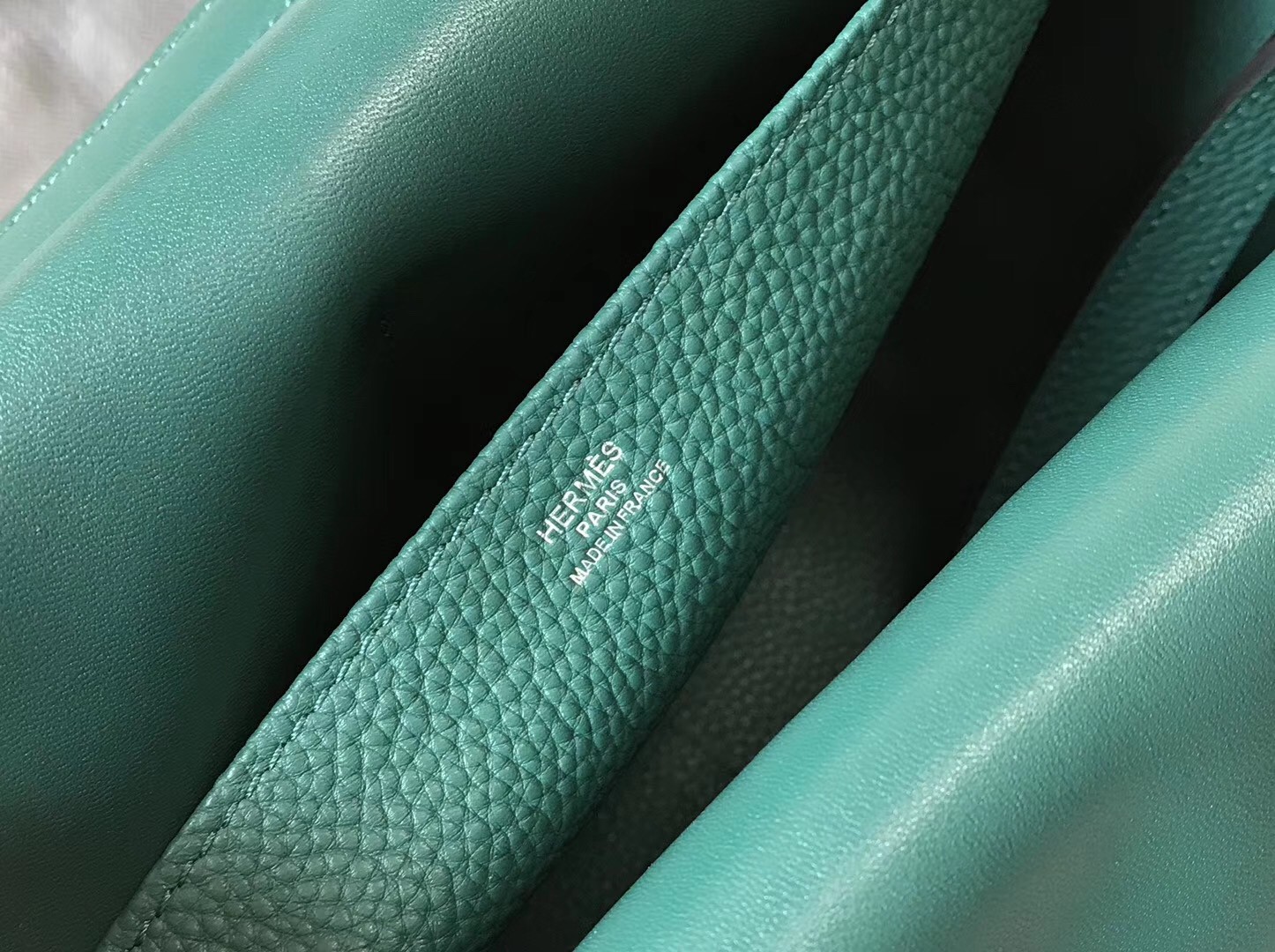 H**mes halzan 31cm bag in malachite clemence leather