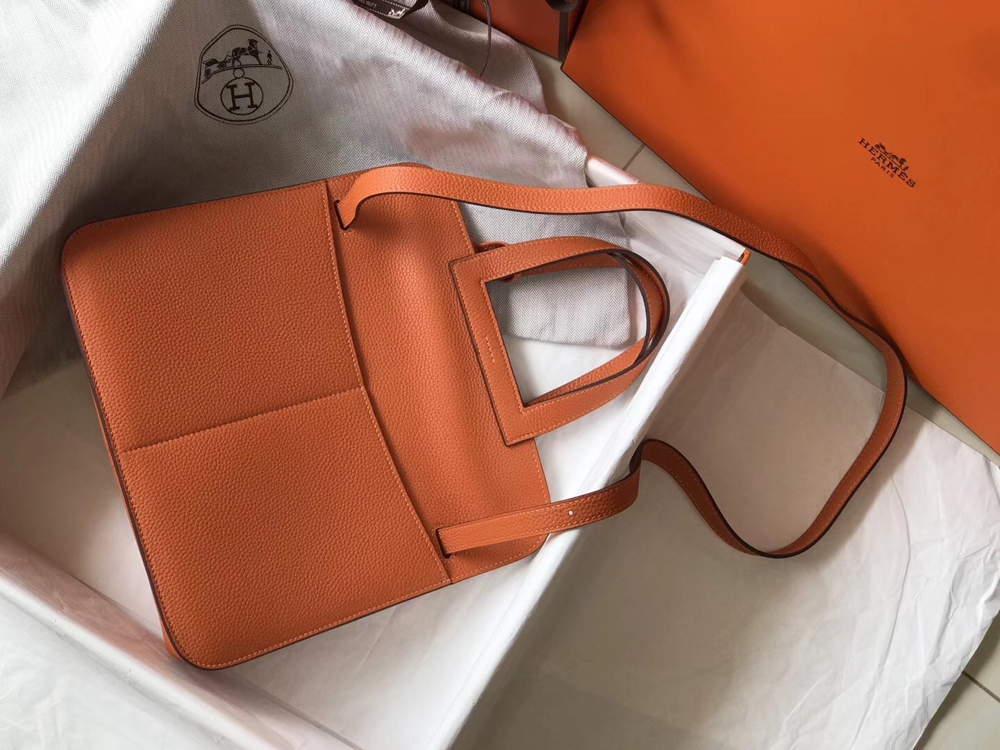 H**mes halzan 31cm bag in orange clemence leather