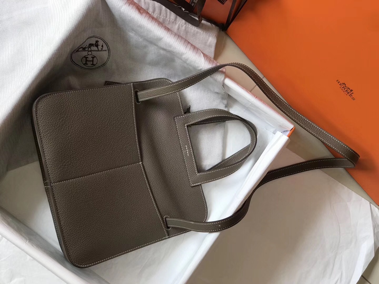 H**mes halzan 31cm bag in taupe clemence leather