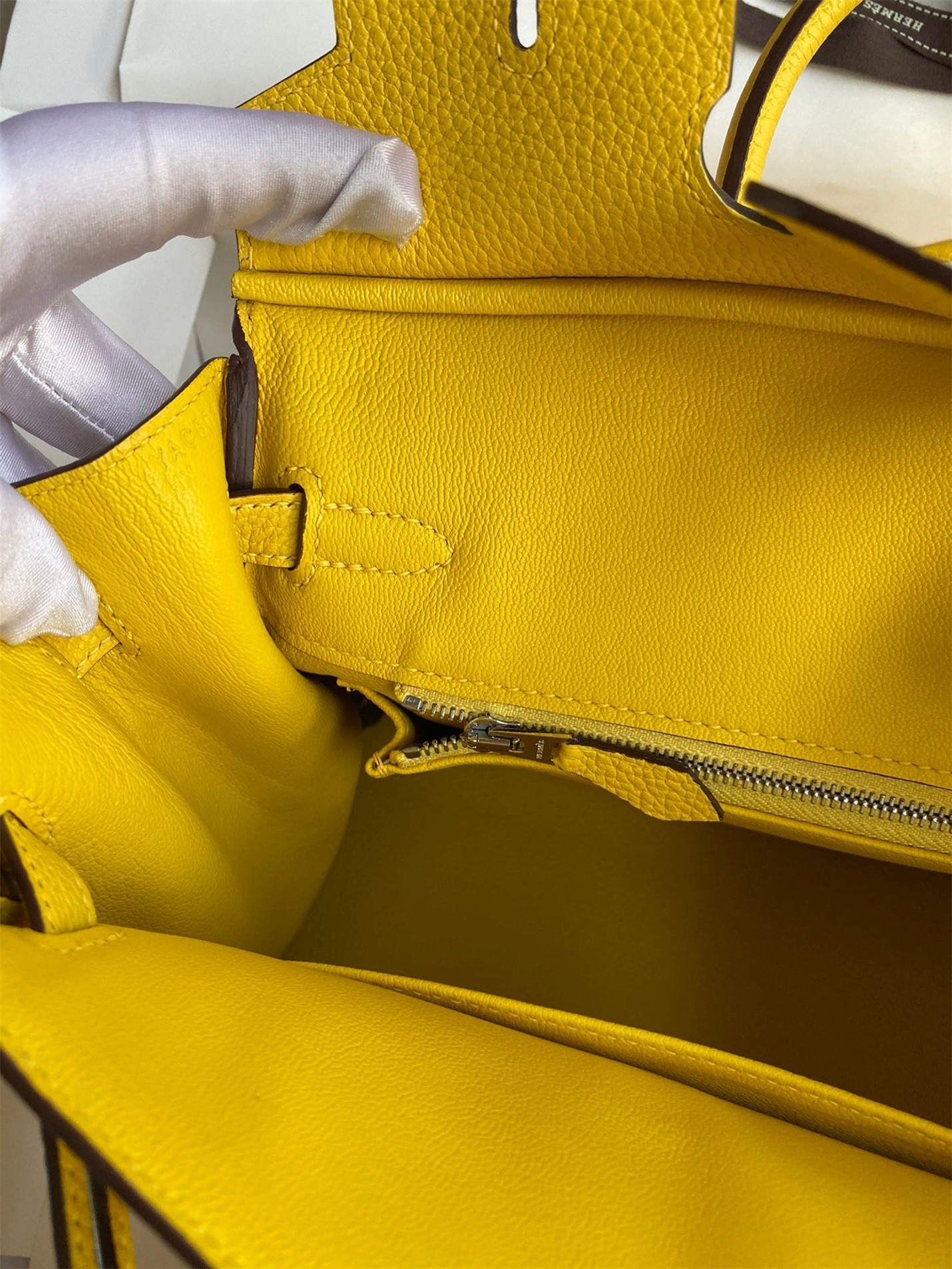 H**mes birkin 25 retourne handmade bag in jaune de naples clemence leather