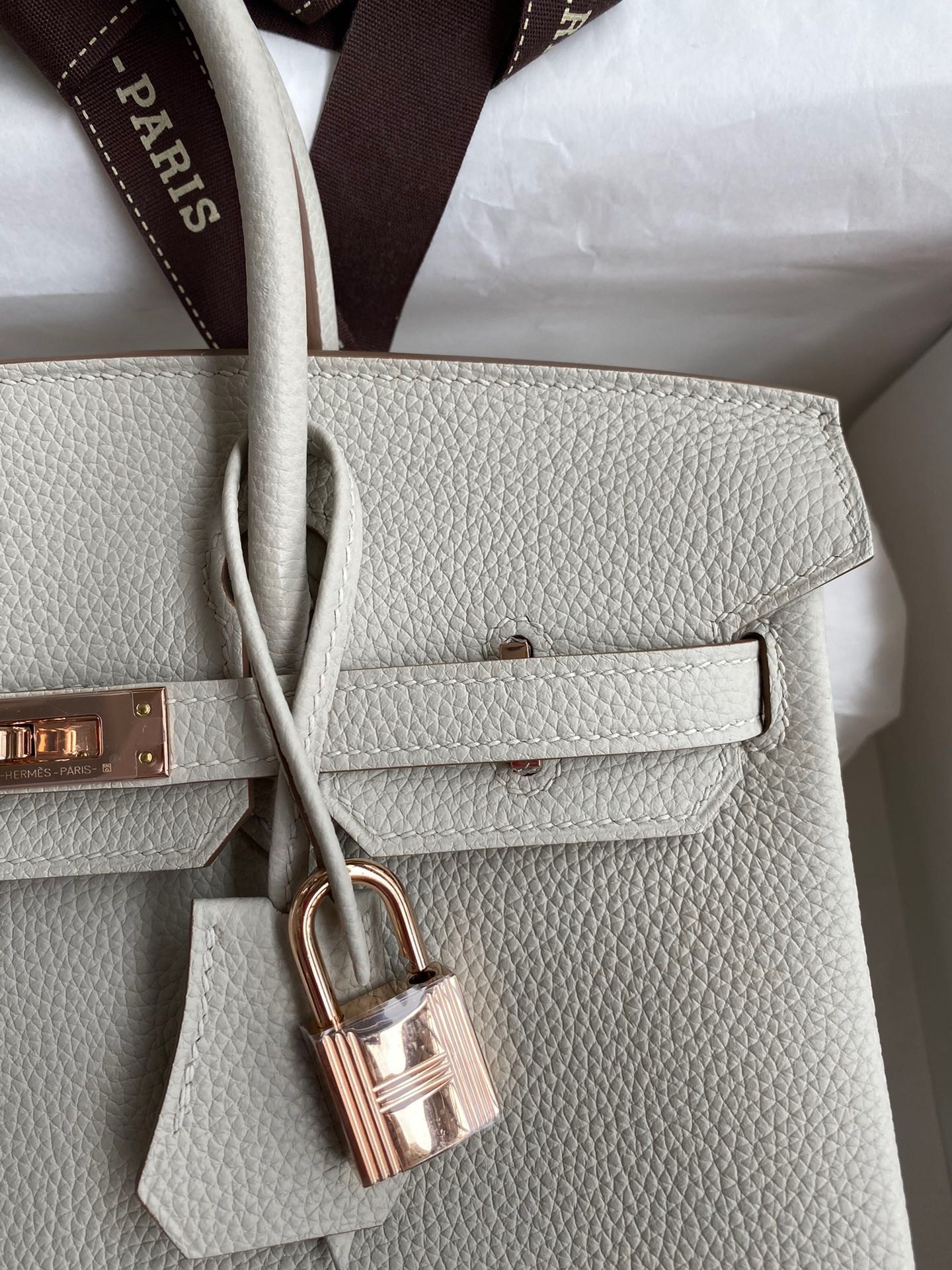 H**mes birkin 25 retourne handmade bag in pearl grey clemence leather