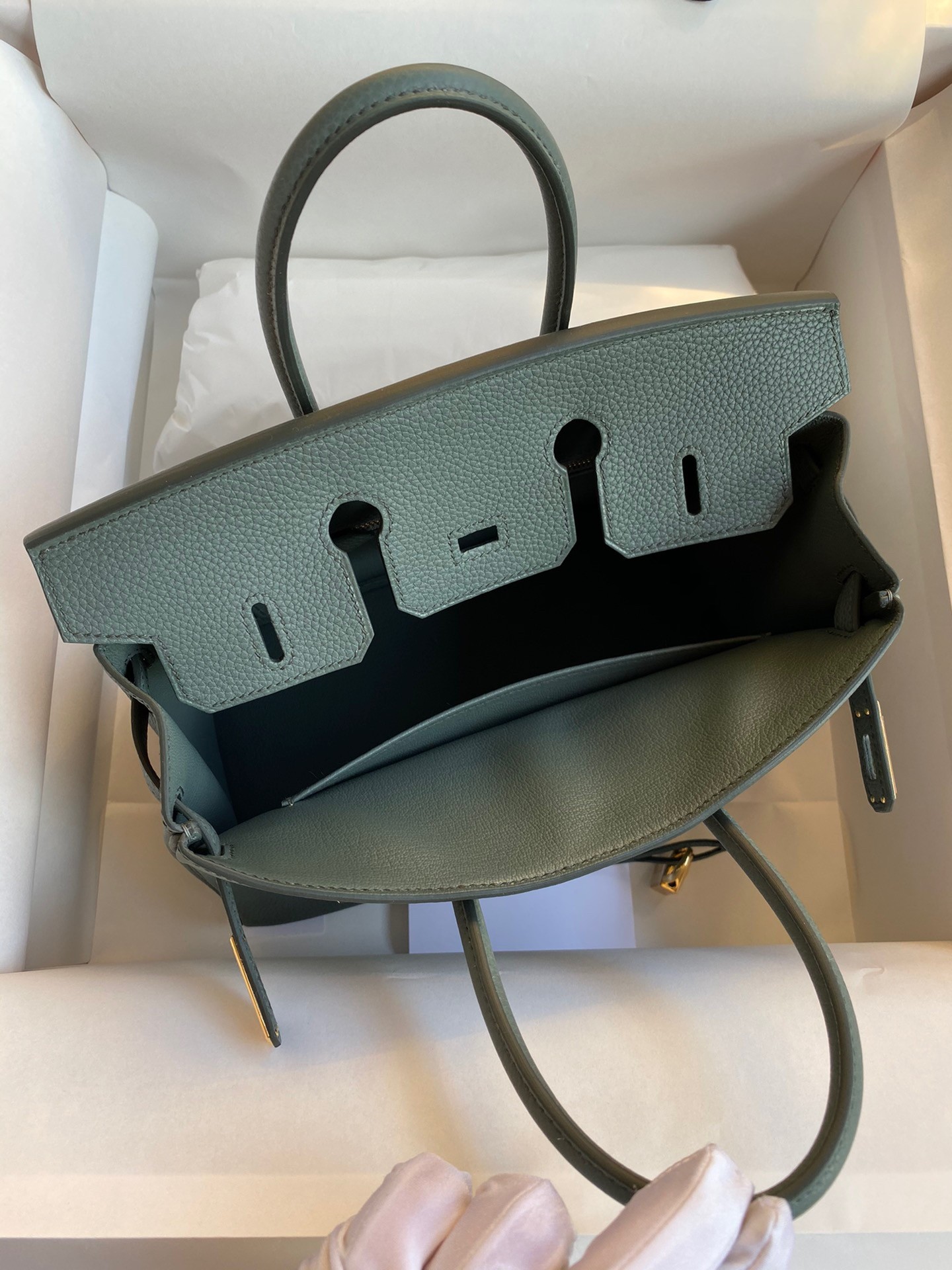 H**mes birkin 25 retourne handmade bag in vert amande clemence leather