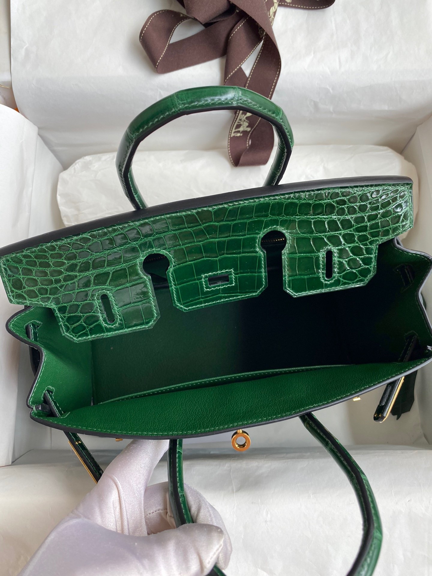 H**mes birkin 25 handmade bag in malachite crocodile niloticus shiny skin