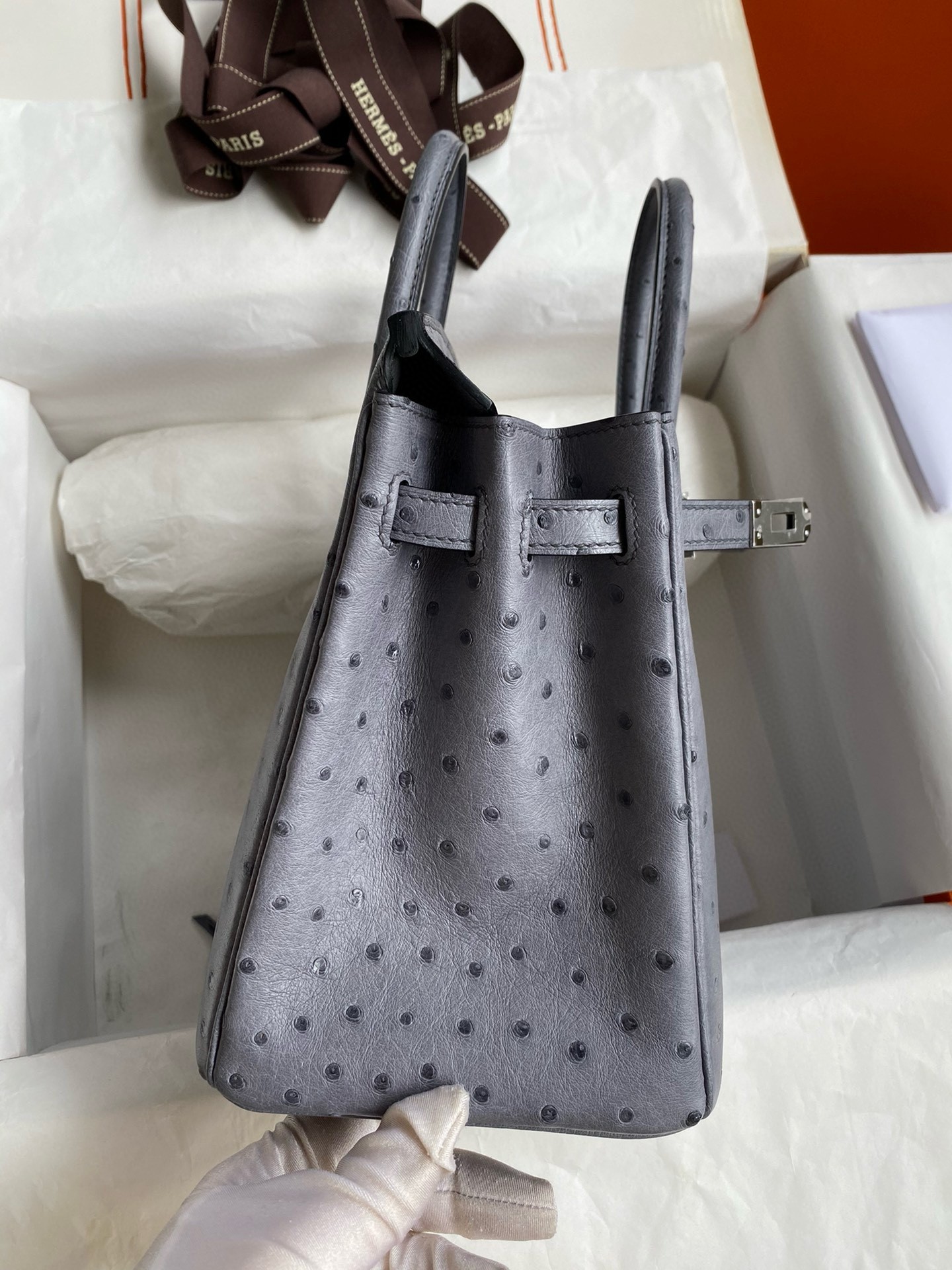 H**mes birkin 25 retourne handmade bag in gris agate ostrich leather