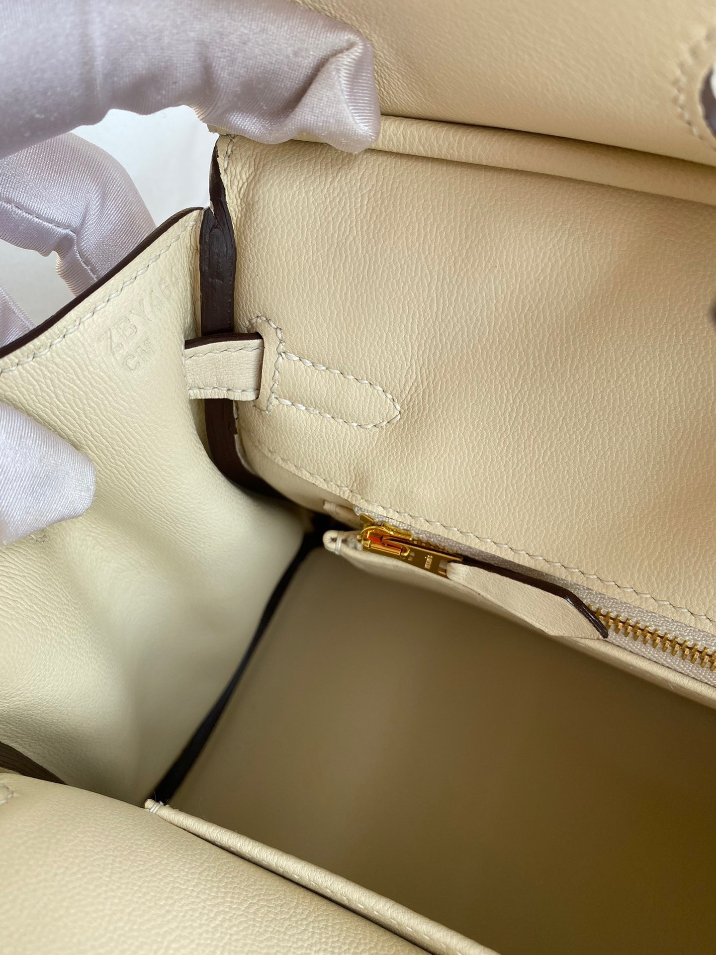 H**mes birkin 25 retourne handmade bag in nata swift calfskin