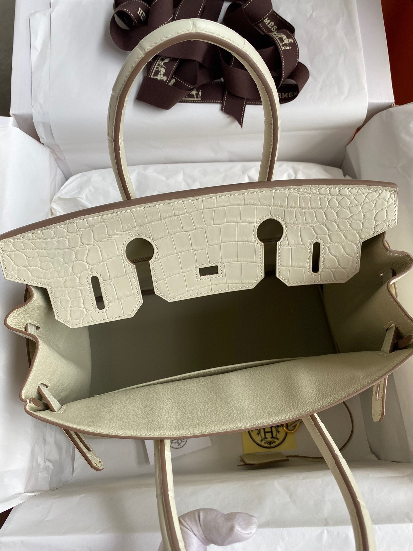 H**mes birkin 30 handmade bag in craie crocodile niloticus matte skin