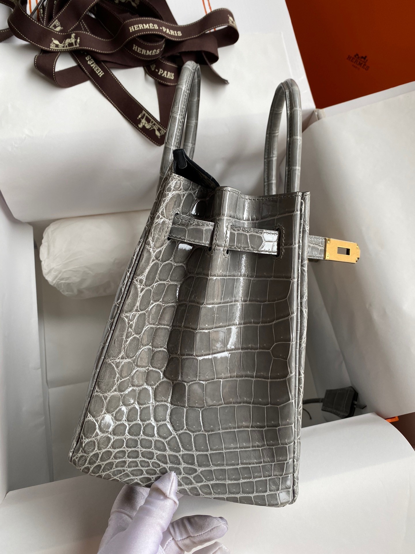 H**mes birkin 30 handmade bag in gris ciment crocodile niloticus shiny skin