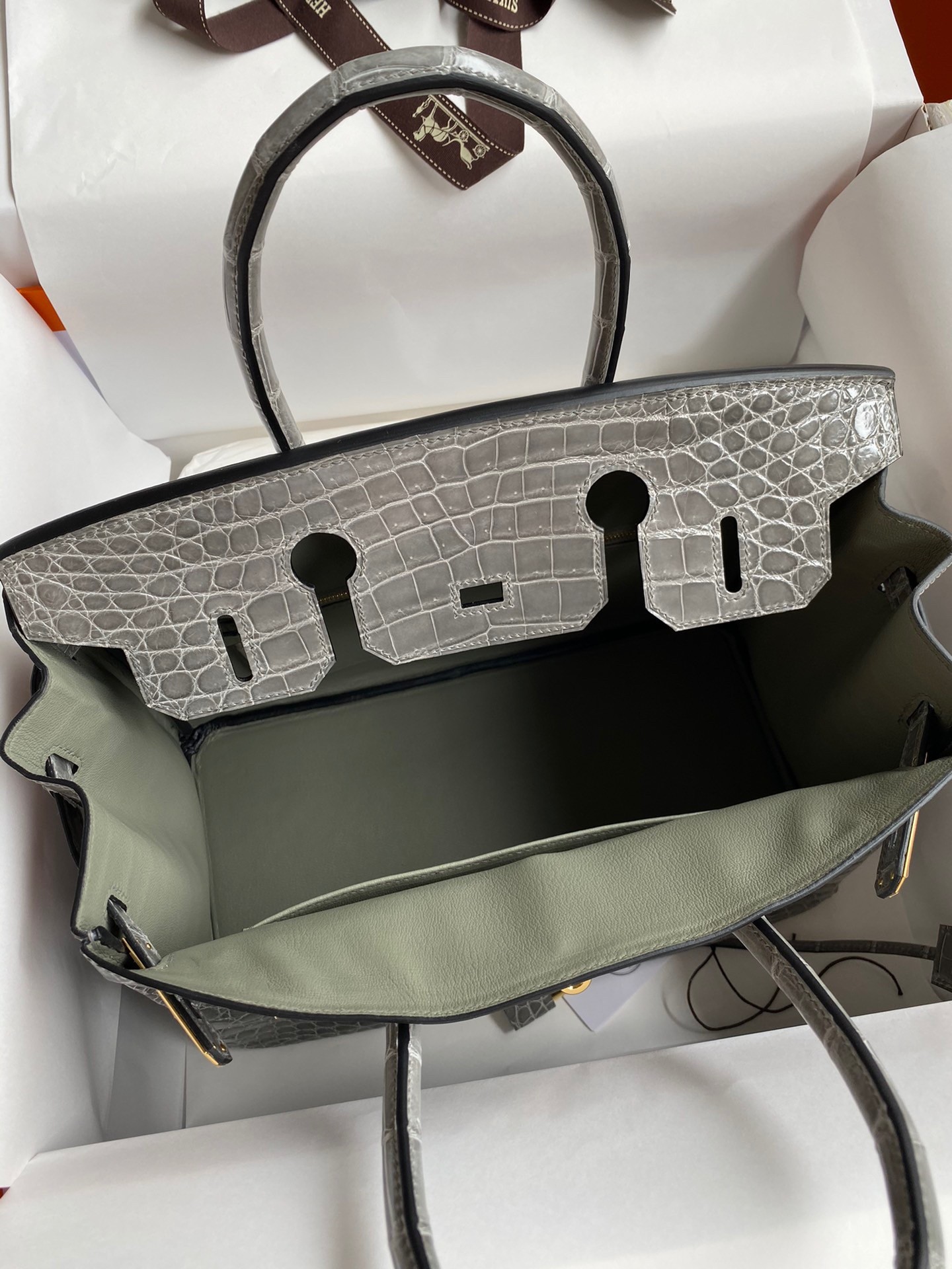 H**mes birkin 30 handmade bag in gris ciment crocodile niloticus shiny skin