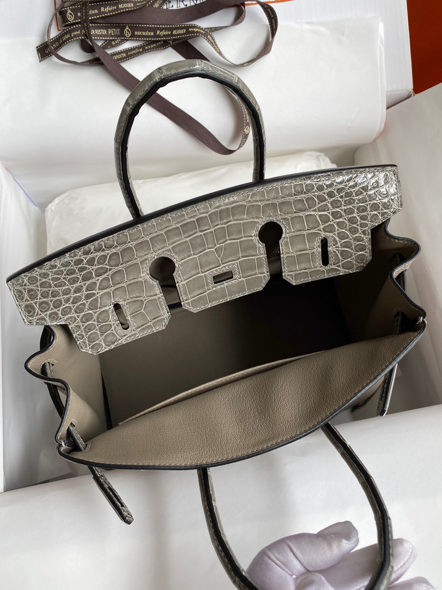 H**mes touch birkin 25 bag in gris asphalt shiny niloticus crocodile skin