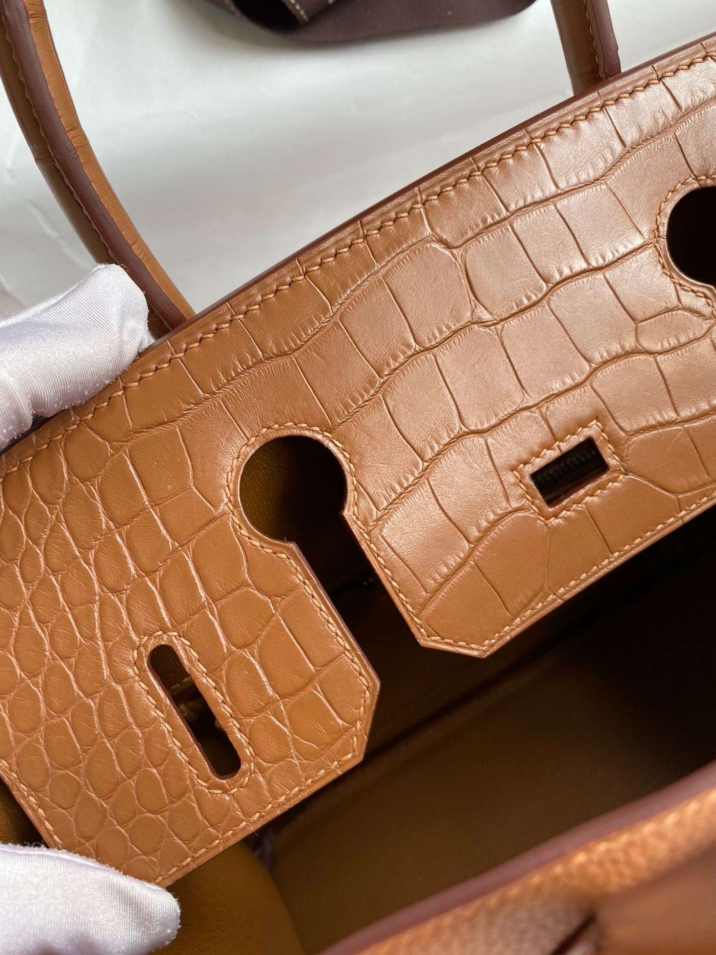H**mes touch birkin 30 bag in gold clemence and matte alligator leather