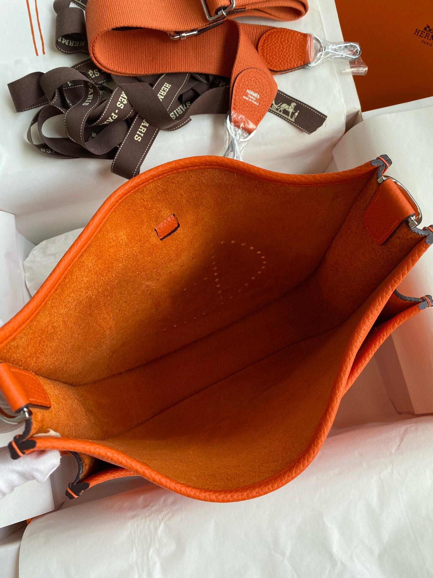 H**mes evelyne iii pm 29 handmade bag in orange clemence leather