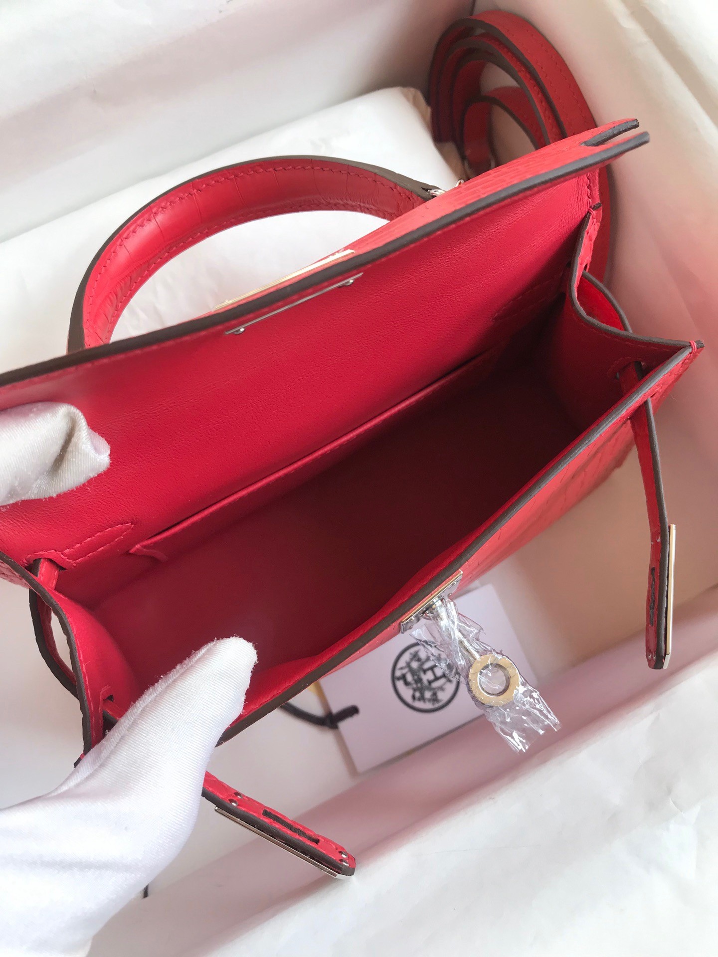 H**mes kelly mini ii sellier handmade bag in rose extreme matte alligator leather