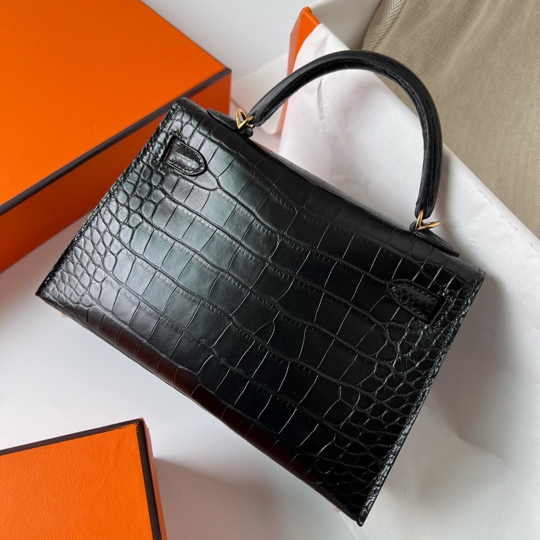 H**mes kelly mini ii sellier handmade bag in black matte alligator leather