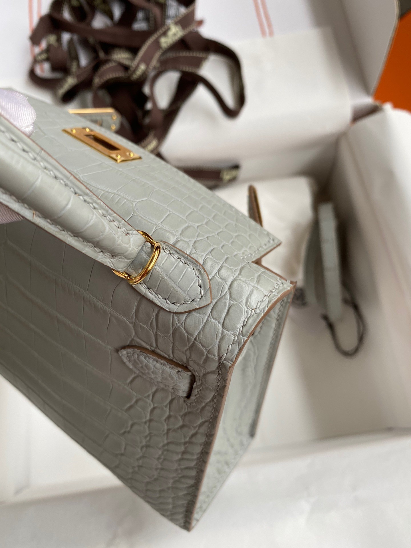 H**mes kelly mini ii sellier handmade bag in pearl grey matte alligator leather