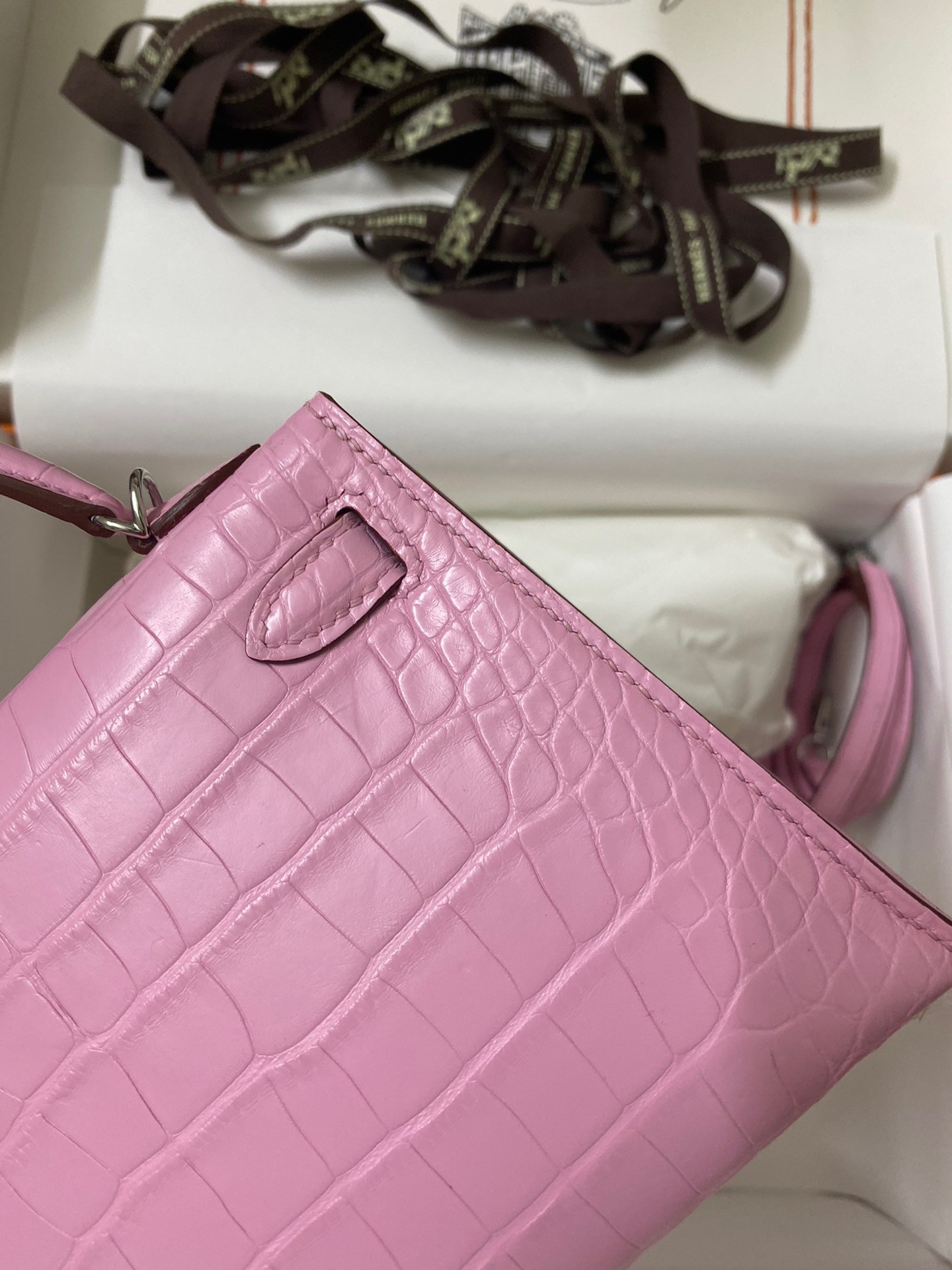 H**mes kelly mini ii sellier handmade bag in mauve sylvestre matte alligator leather