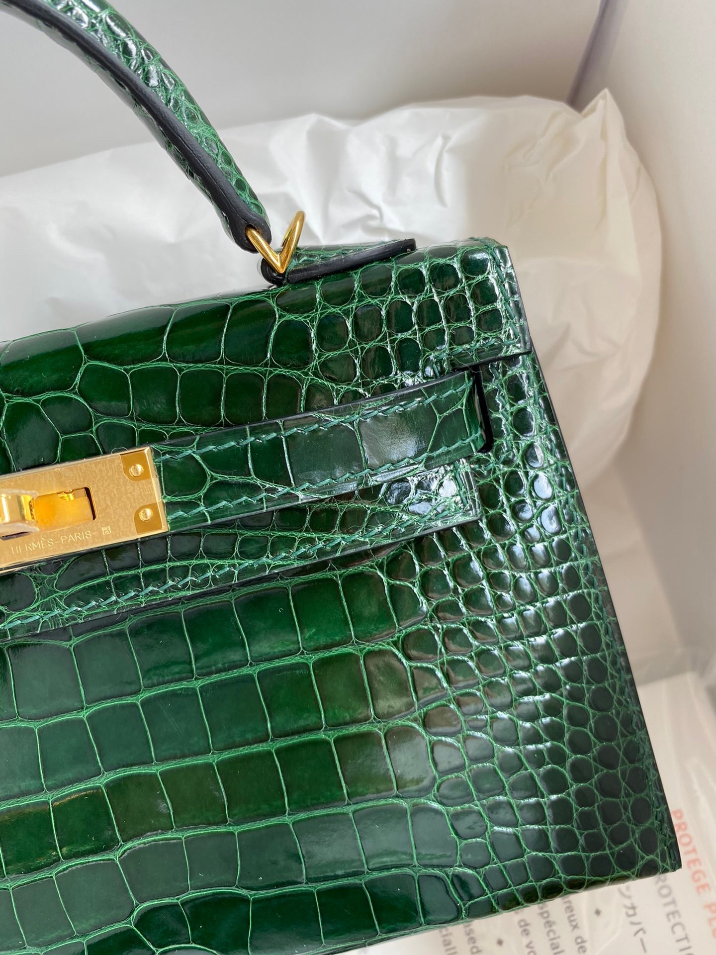 H**mes kelly mini ii sellier handmade bag in malachite shiny alligator leather