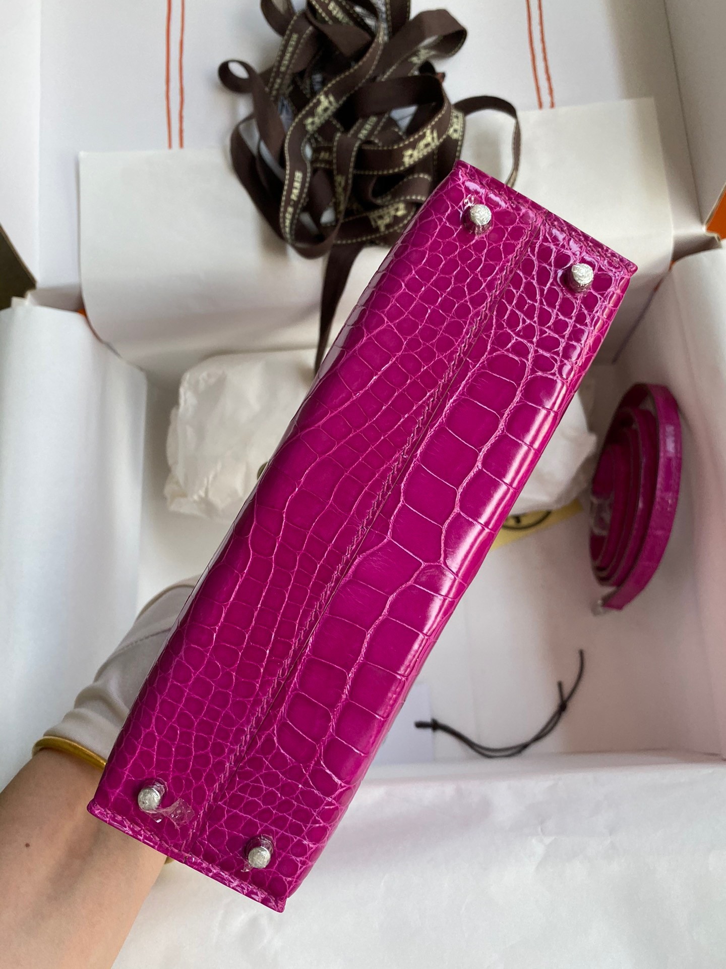 H**mes kelly mini ii sellier handmade bag in rose scheherazade shiny alligator leather