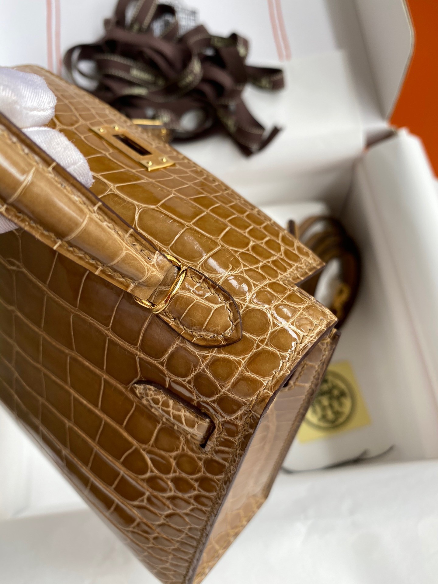 H**mes kelly mini ii sellier handmade bag in ficelle shiny alligator leather