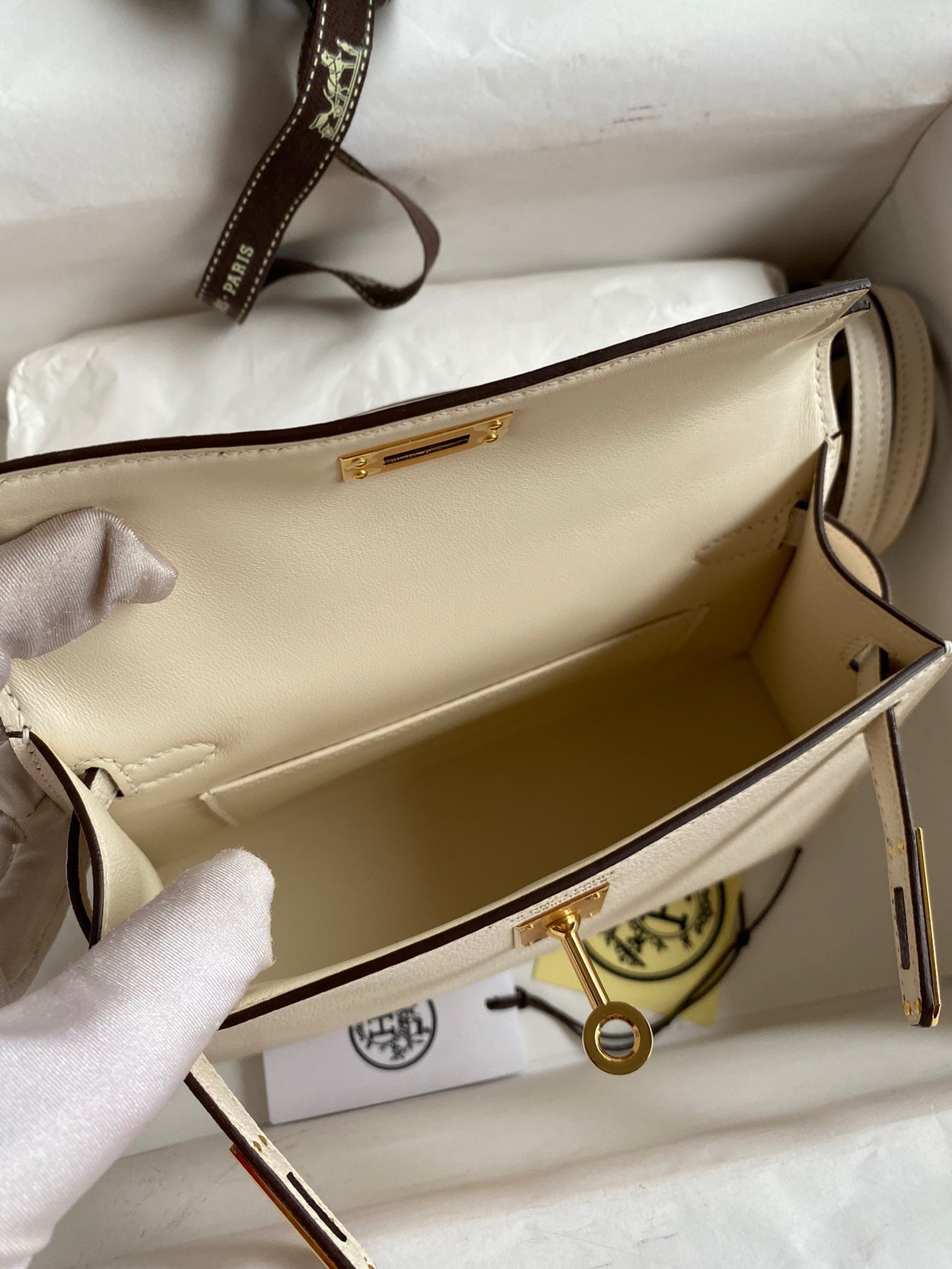 H**mes kelly mini ii sellier handmade bag in nata chevre mysore leather