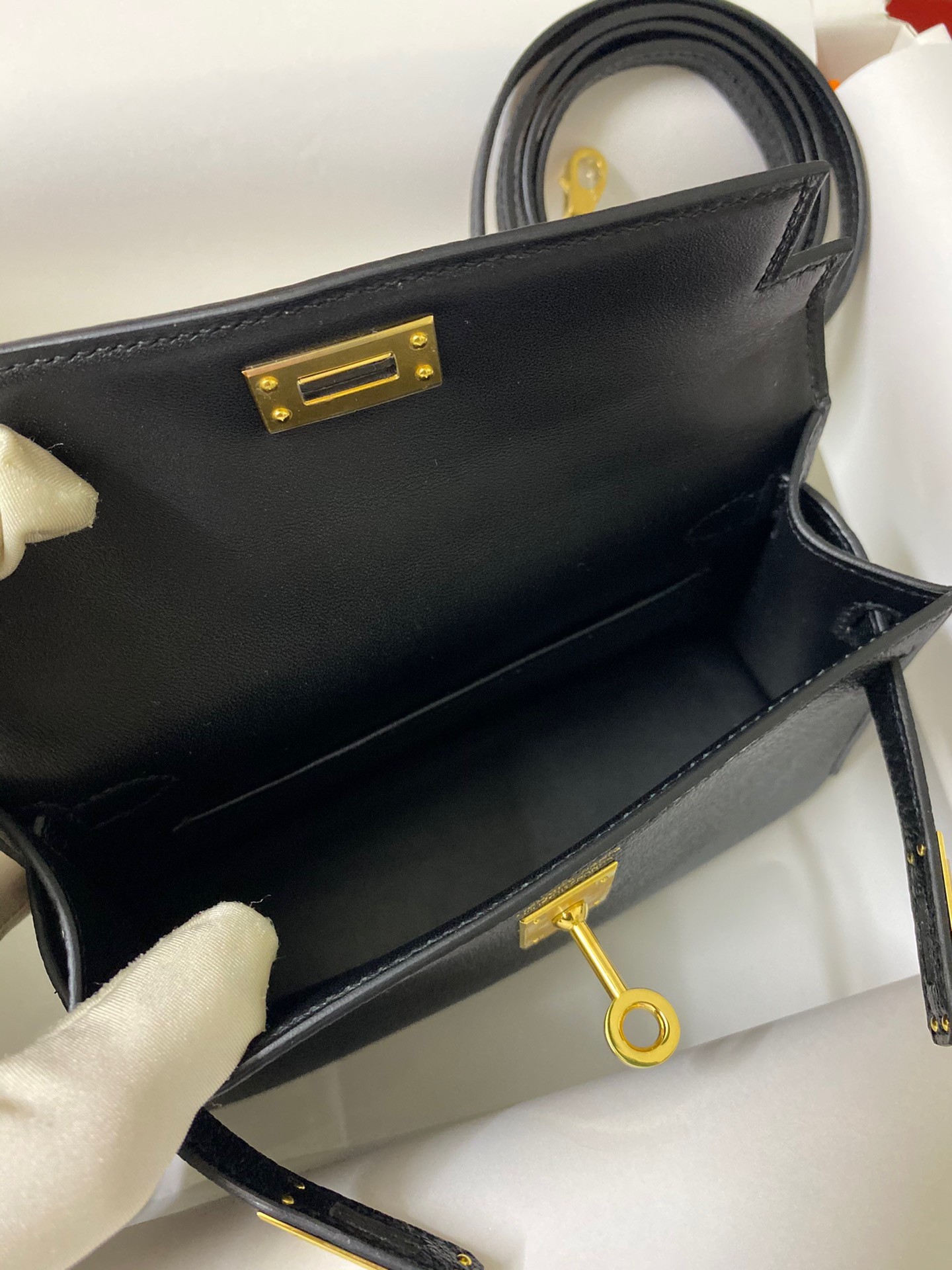 H**mes kelly mini ii sellier handmade bag in black chevre mysore leather