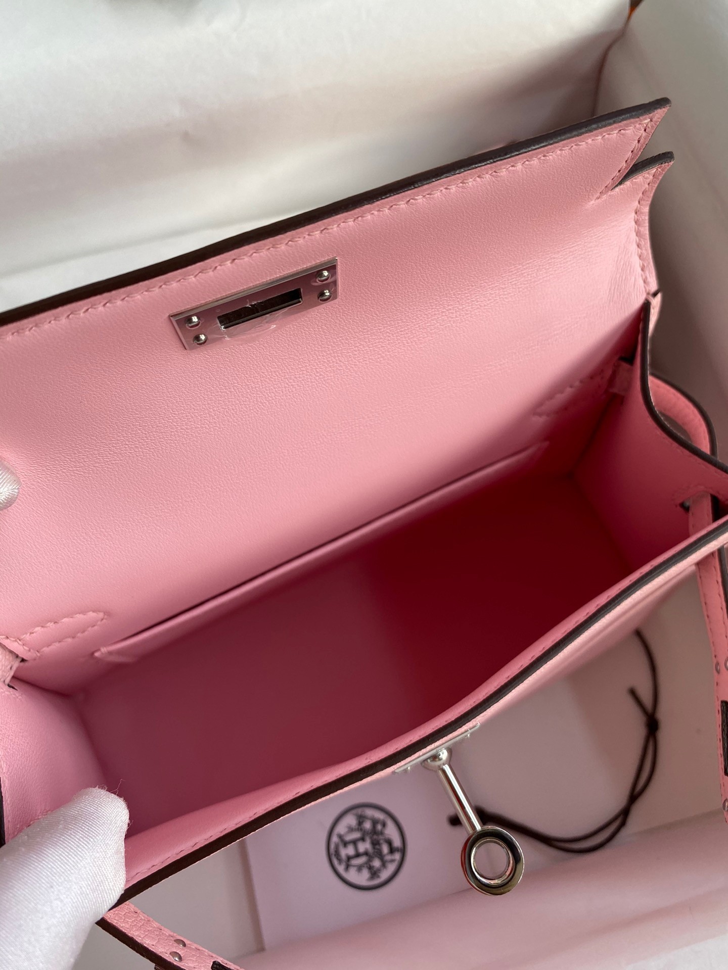 H**mes kelly mini ii sellier handmade bag in rose sakura chevre mysore leather