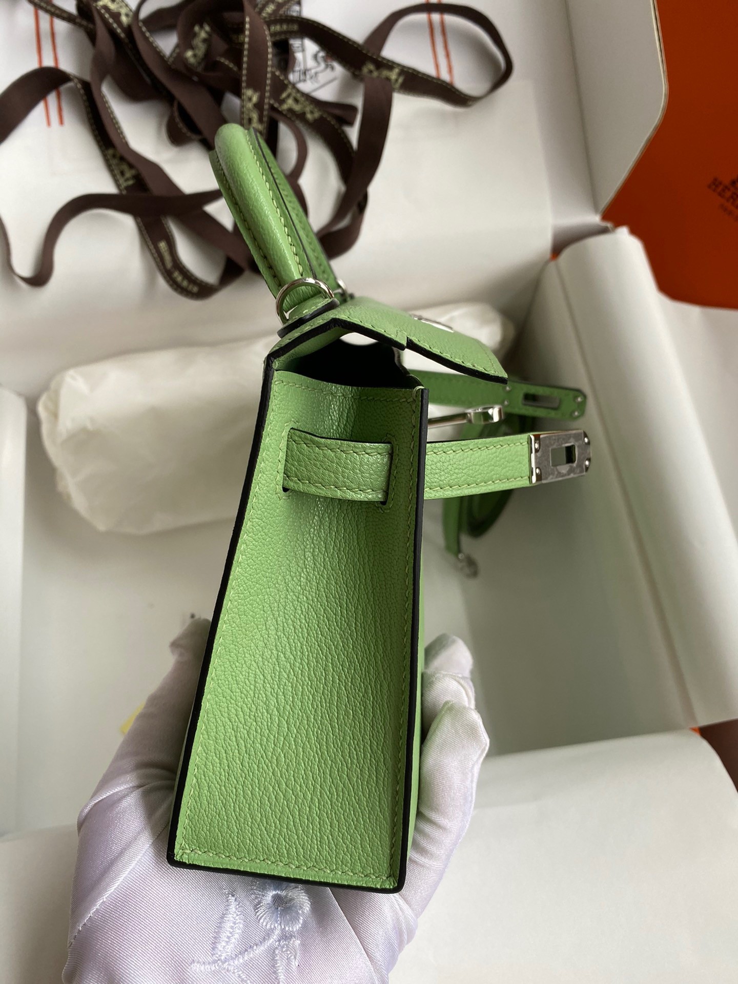 H**mes kelly mini ii sellier handmade bag in vert criquet chevre mysore leather