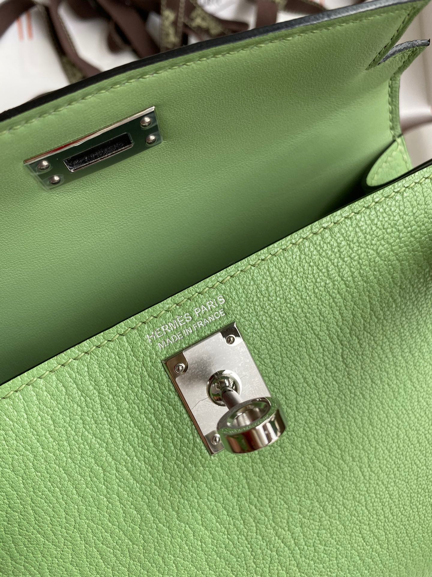 H**mes kelly mini ii sellier handmade bag in vert criquet chevre mysore leather