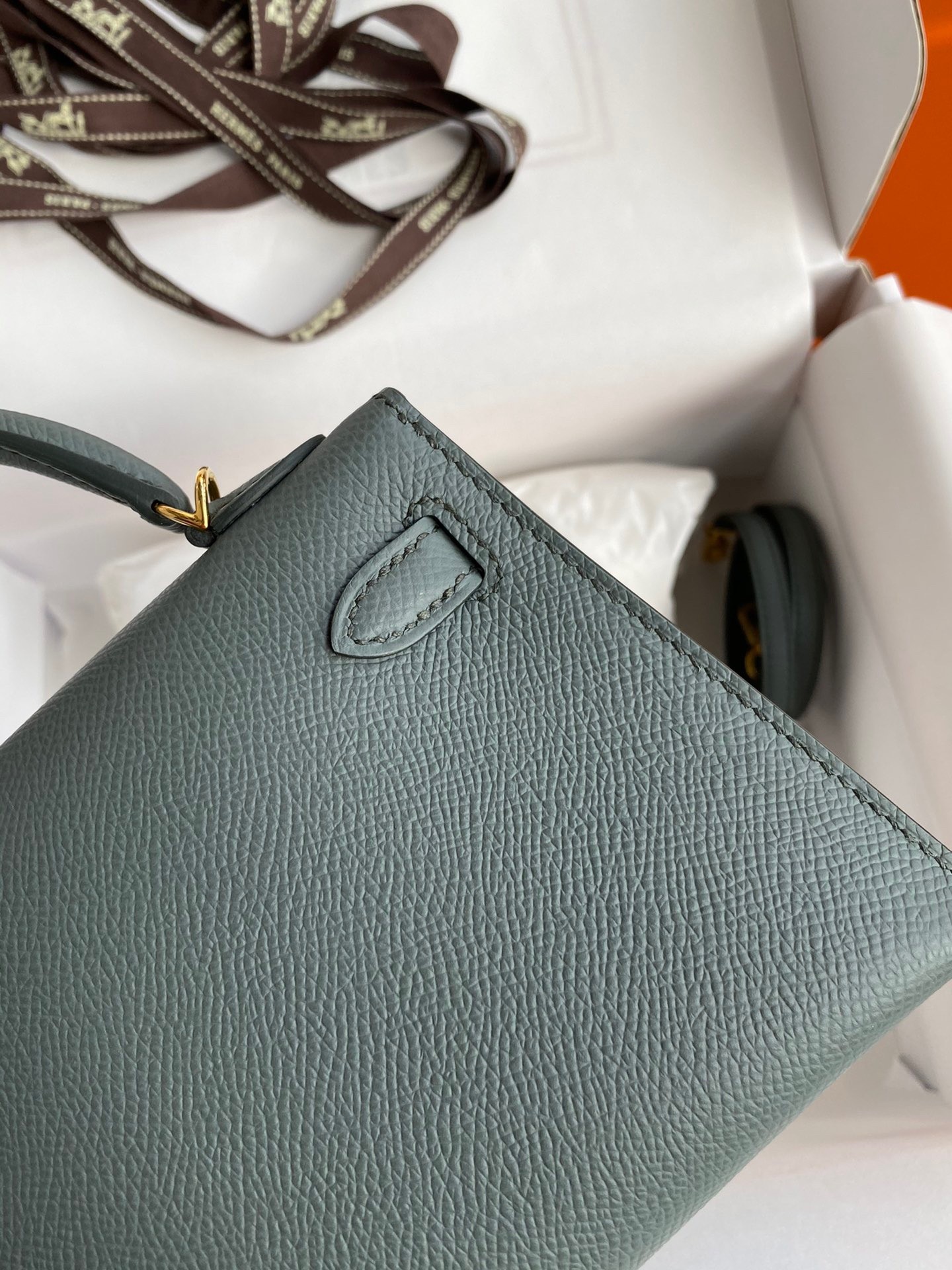 H**mes kelly mini ii sellier handmade bag in vert amande epsom calfskin