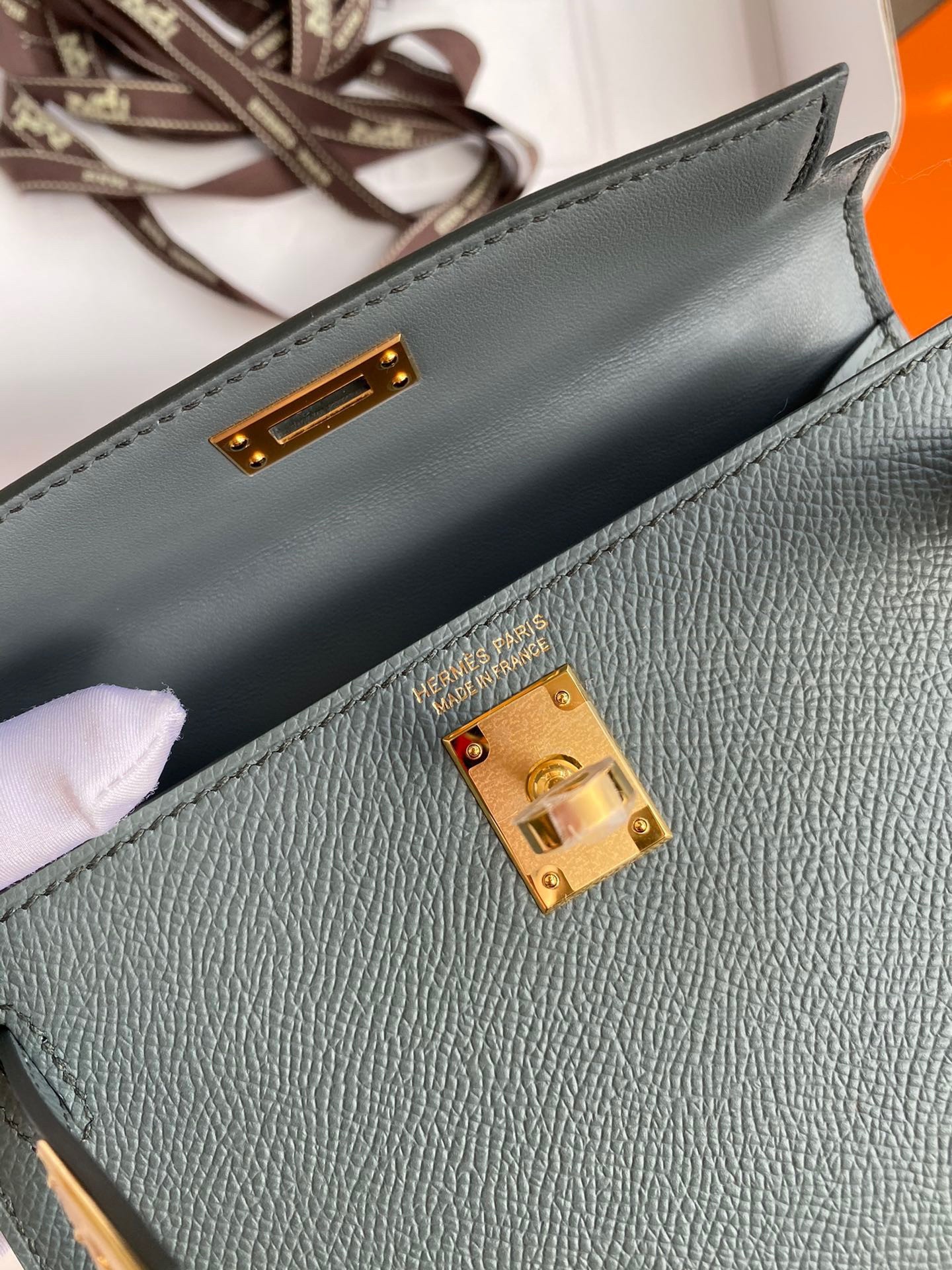 H**mes kelly mini ii sellier handmade bag in vert amande epsom calfskin