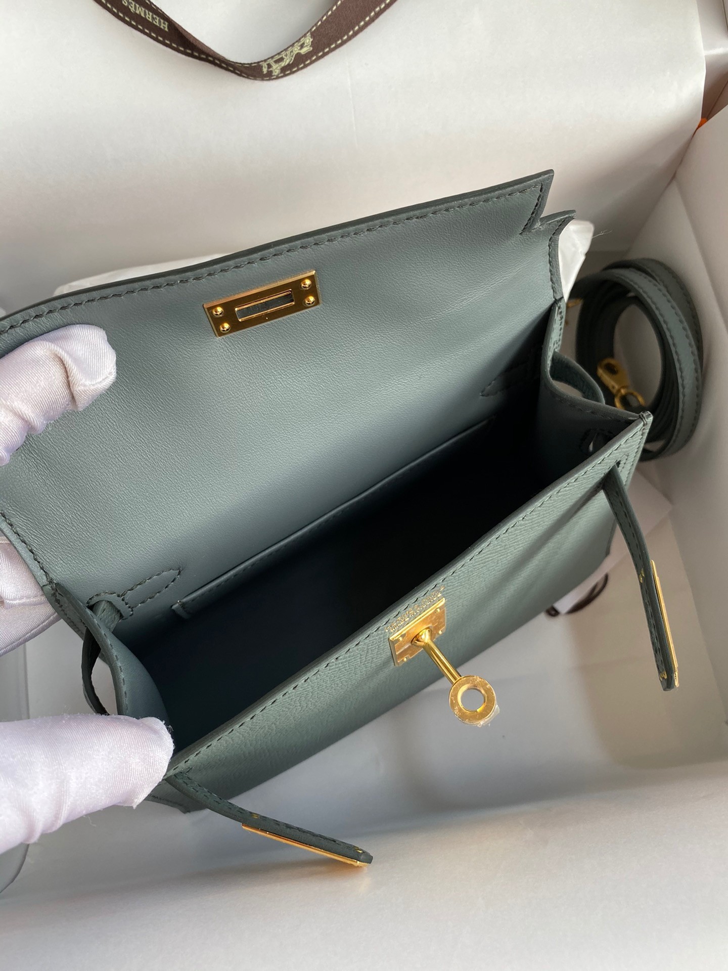 H**mes kelly mini ii sellier handmade bag in vert amande epsom calfskin
