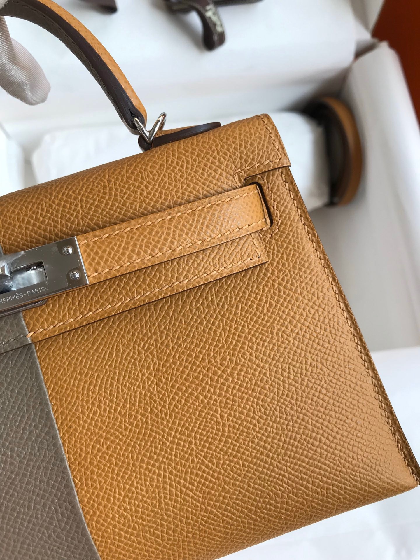 H**mes kelly mini ii sellier tri-color bag in taupe/sesame/blue nuit epsom calfskin