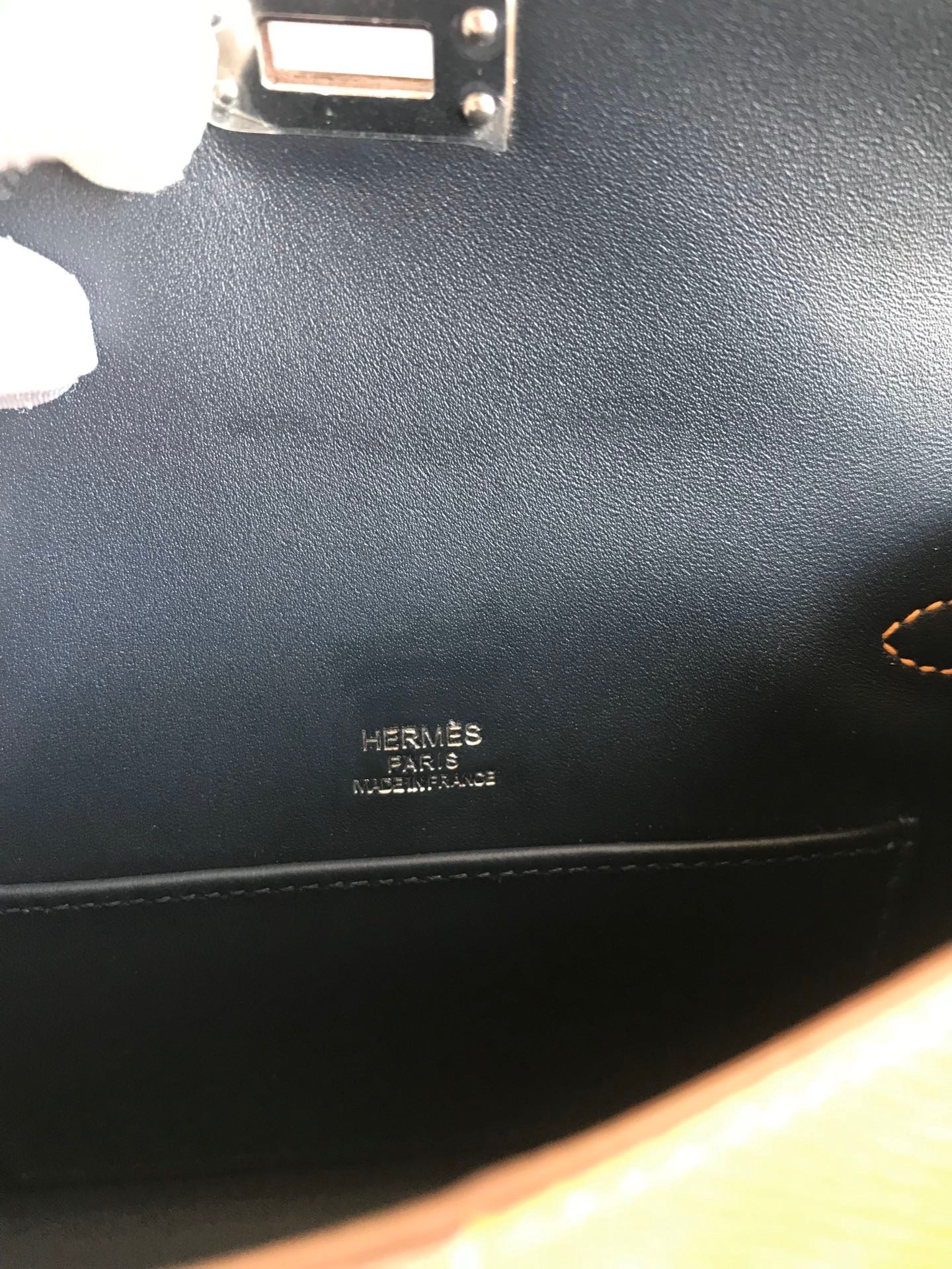 H**mes kelly mini ii sellier tri-color bag in taupe/sesame/blue nuit epsom calfskin
