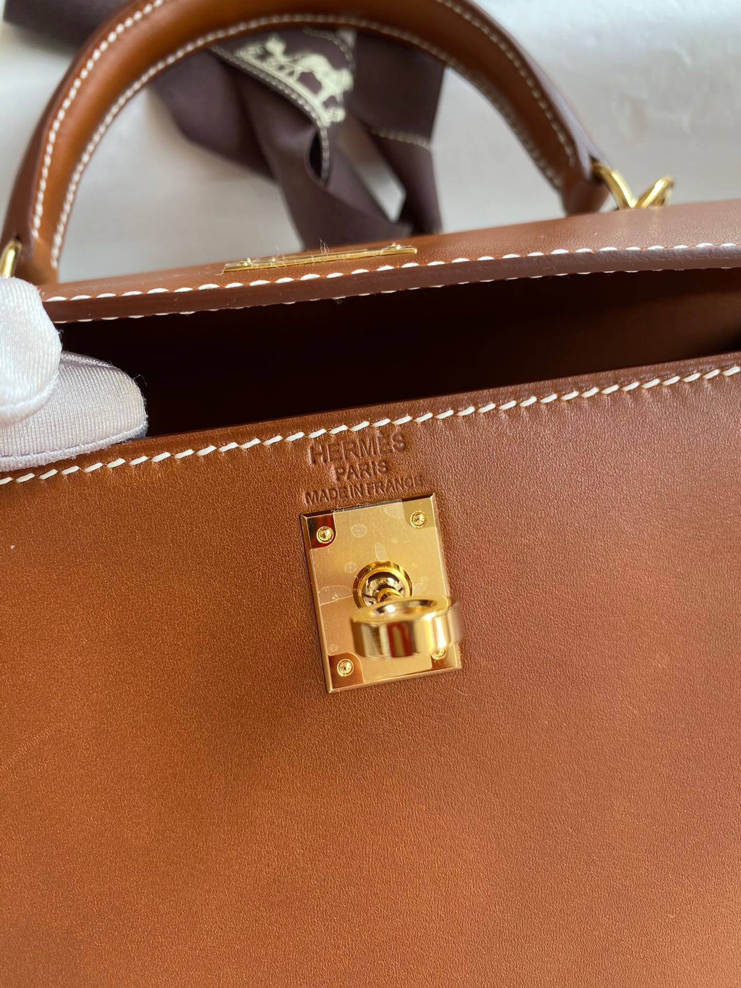 H**mes kelly sellier 25 handmade bag in gold barenia calfskin