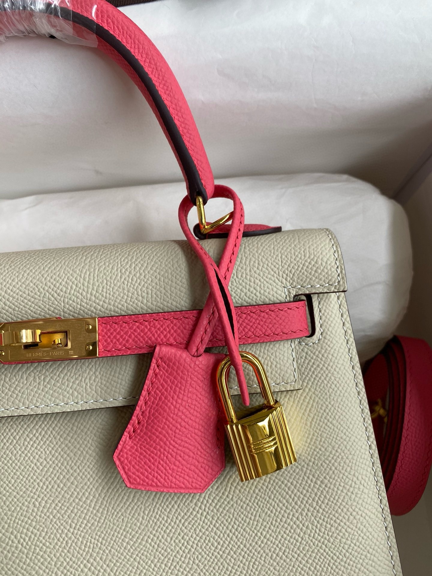 H**mes hss kelly sellier 25 bag in craie and rose lipstick epsom calfskin