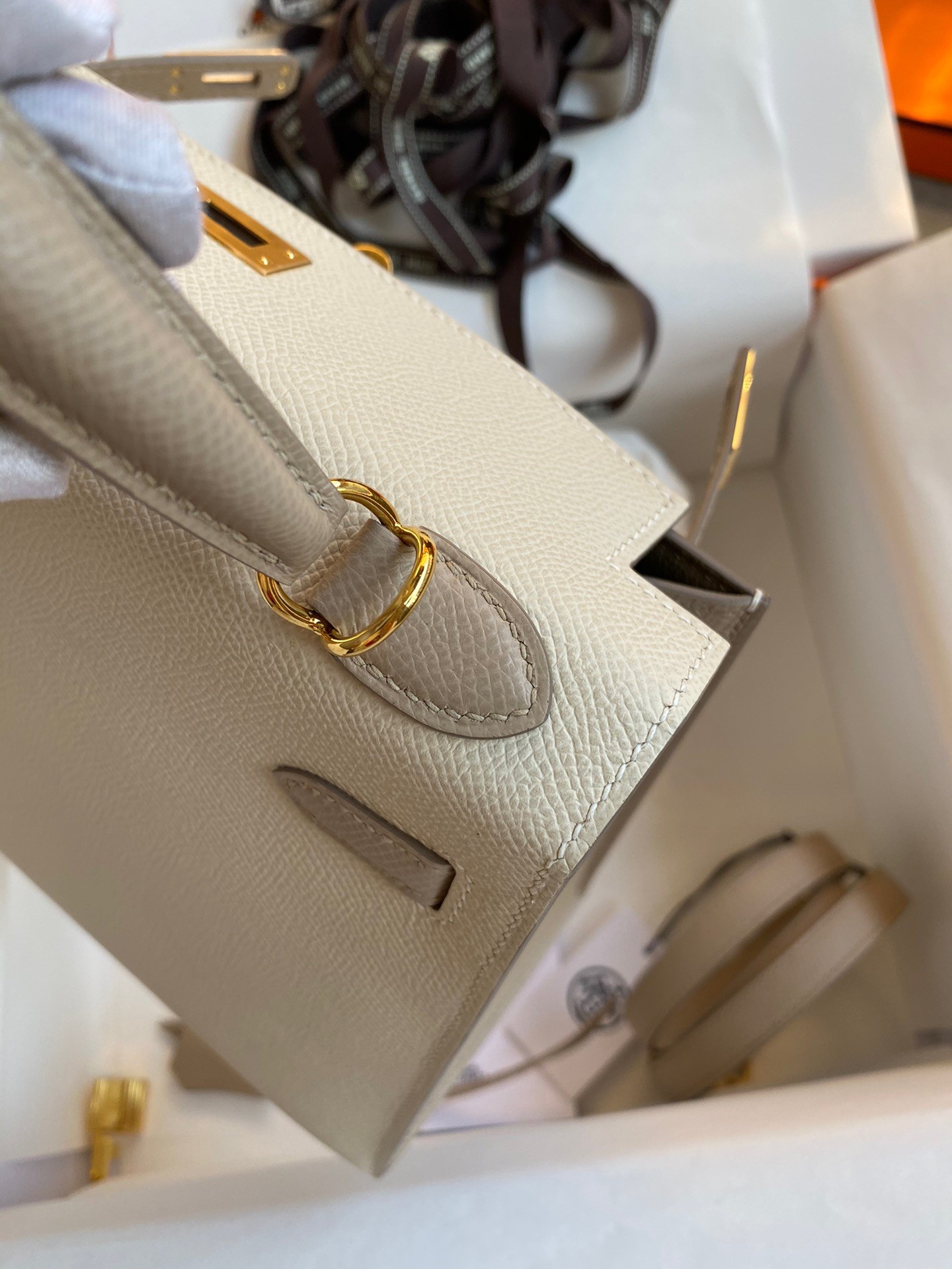 H**mes kelly sellier 25 bicolor bag in craie and trench epsom calfskin