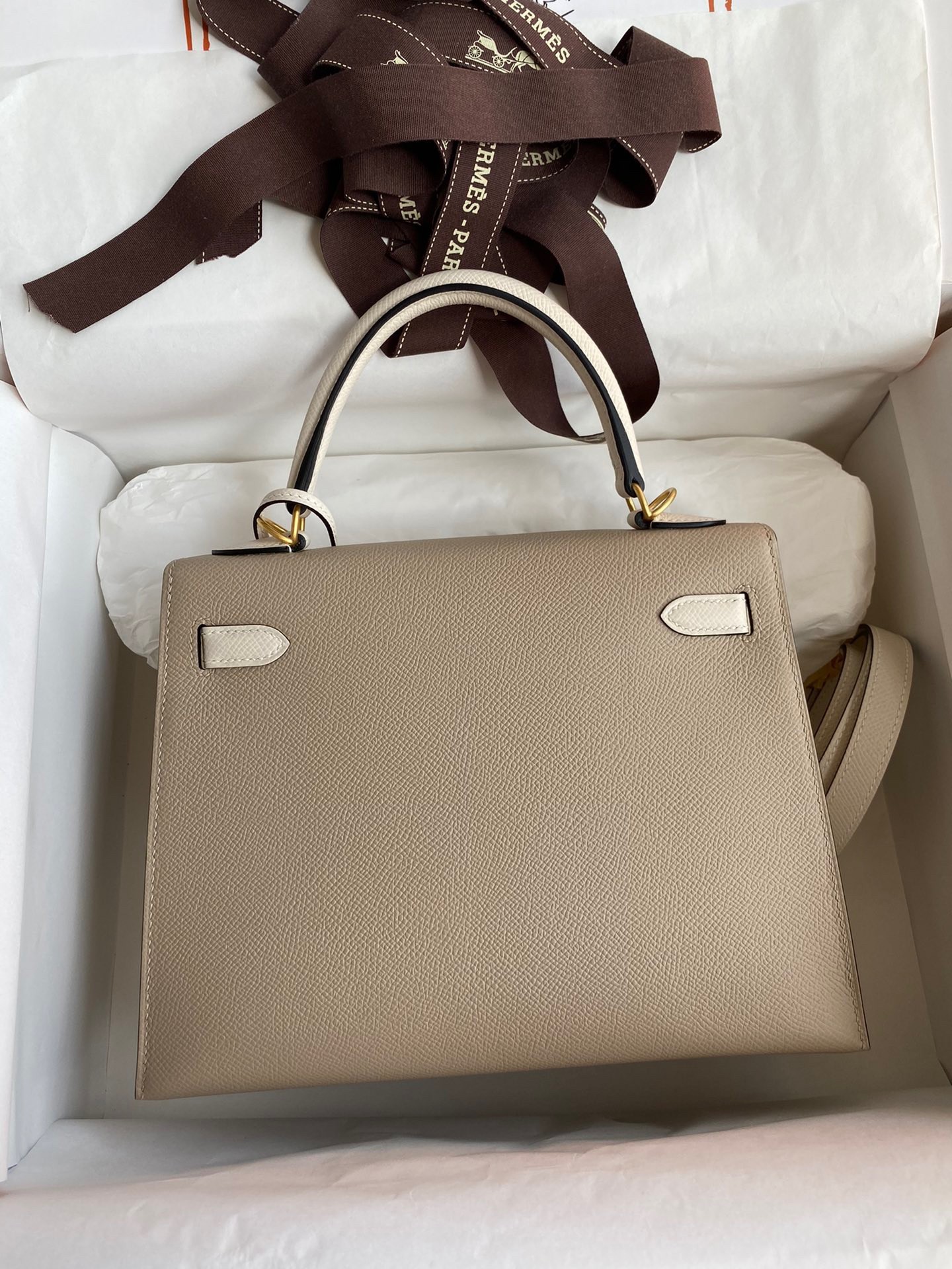 H**mes kelly sellier 25 bicolor bag in trench and craie epsom calfskin