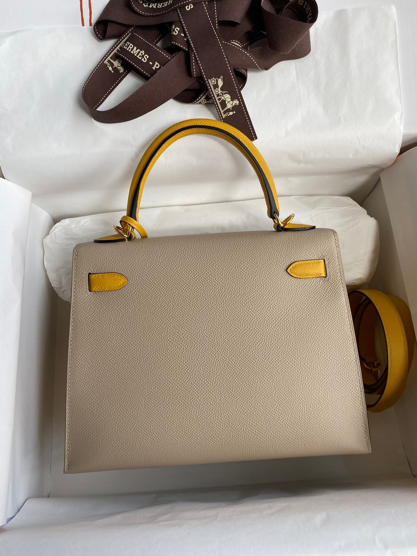 H**mes kelly sellier 25 bicolor bag in trench and yellow epsom calfskin
