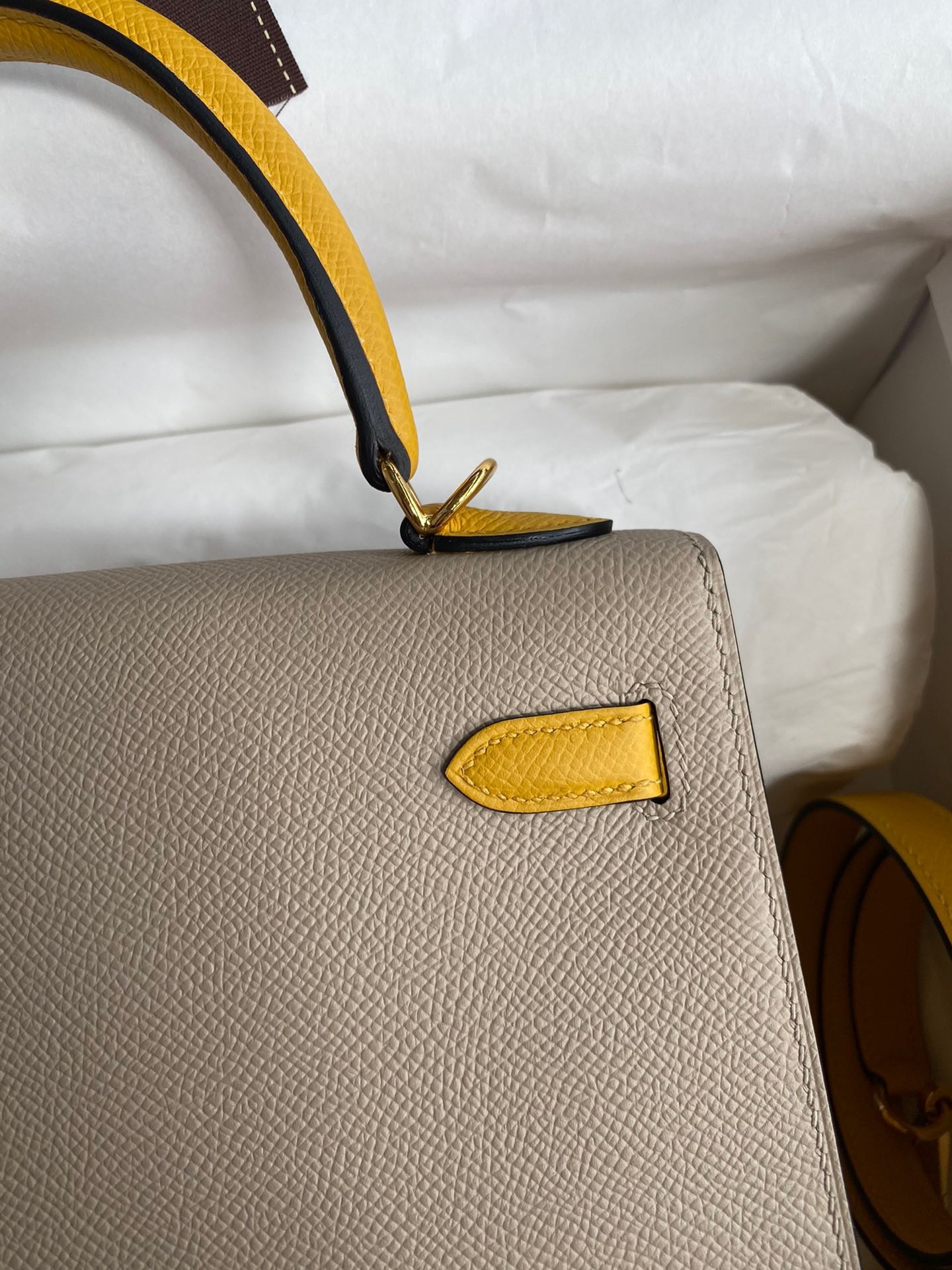 H**mes kelly sellier 25 bicolor bag in trench and yellow epsom calfskin