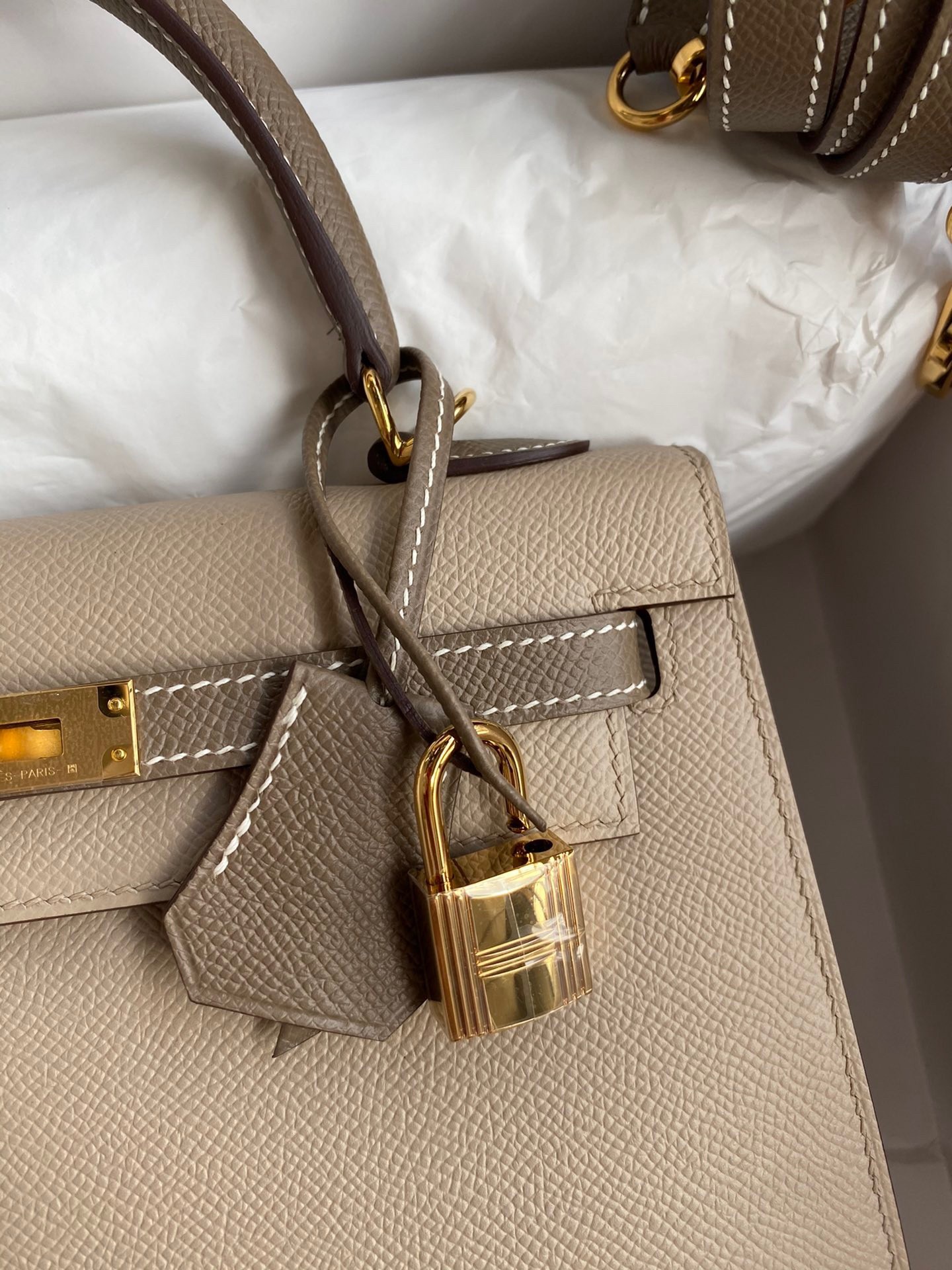 H**mes kelly sellier 25 bicolor bag in trench and taupe epsom calfskin