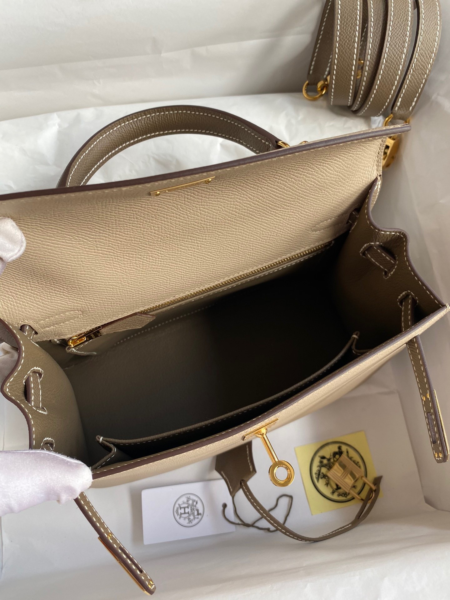H**mes kelly sellier 25 bicolor bag in trench and taupe epsom calfskin