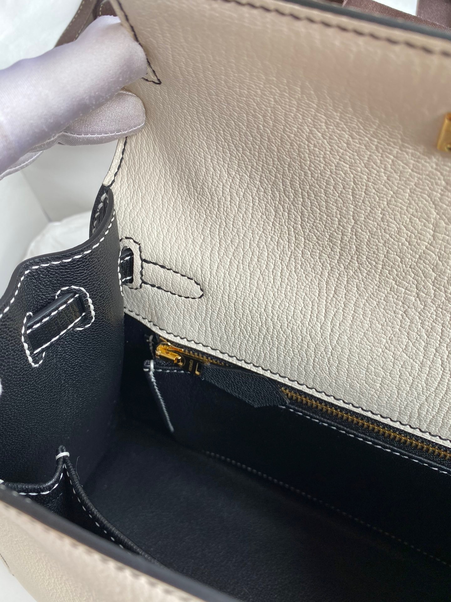 H**mes kelly sellier 25 bicolor bag in white and black mysore goatskin