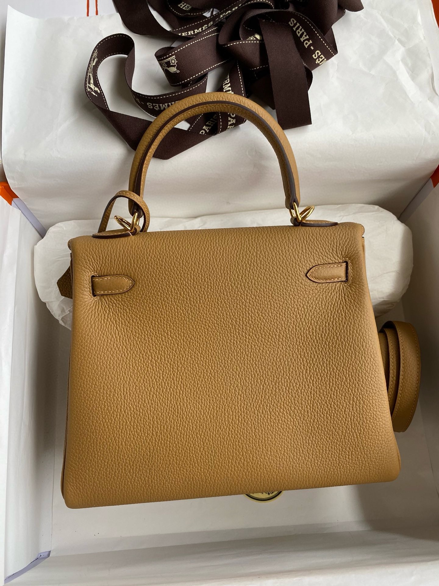 H**mes kelly retourne 25 handmade bag in biscuit clemence leather