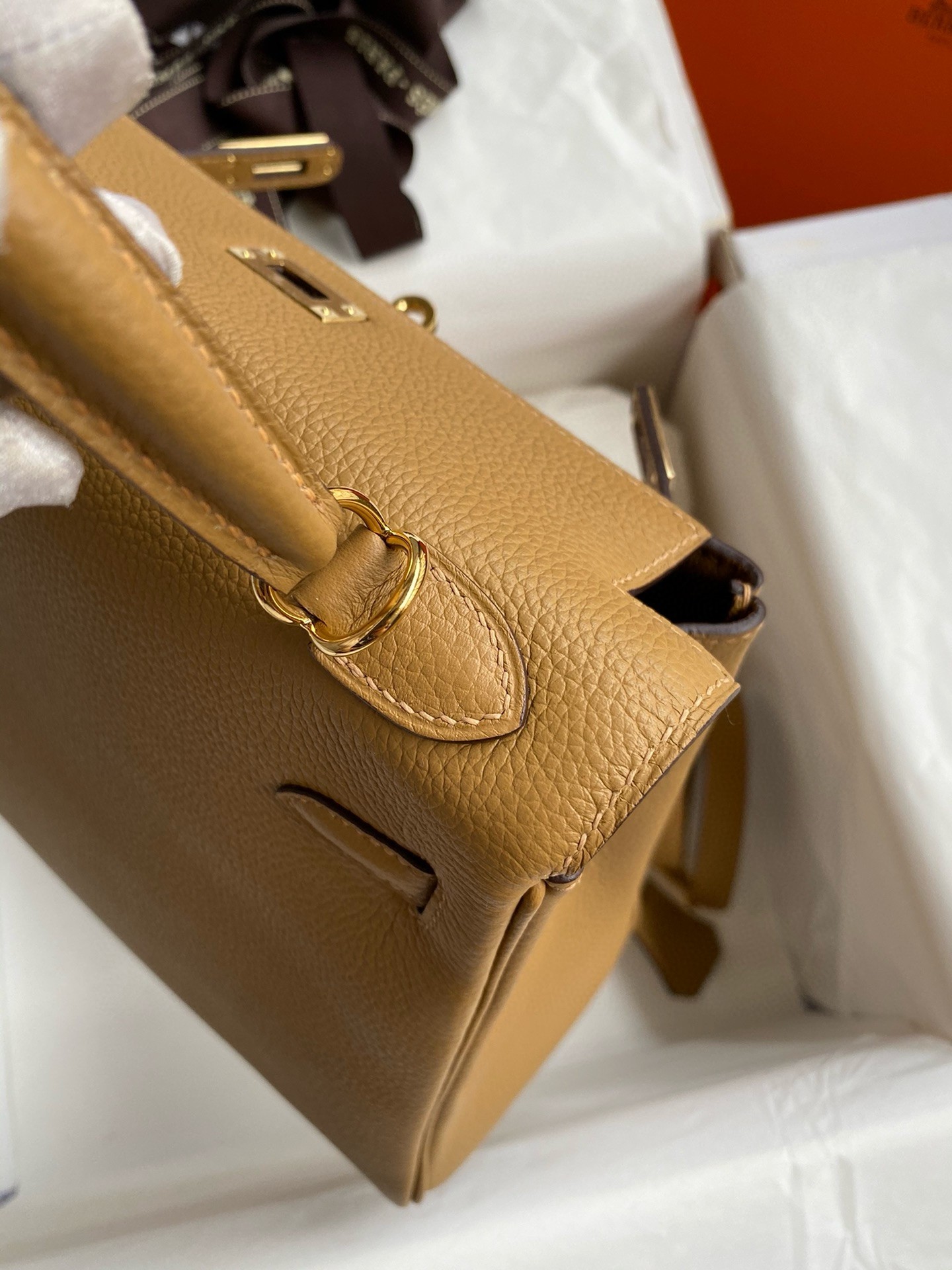 H**mes kelly retourne 25 handmade bag in biscuit clemence leather