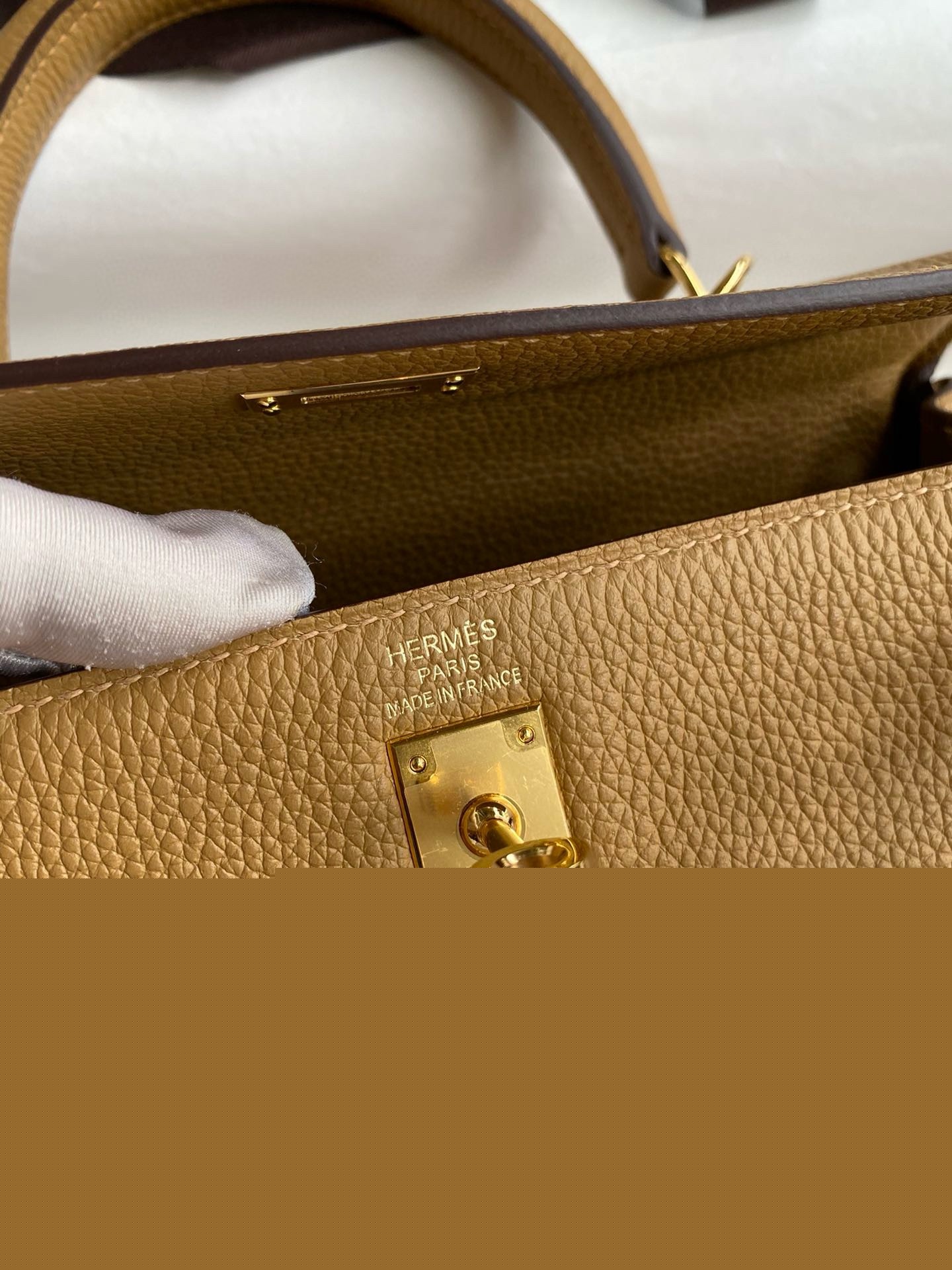 H**mes kelly retourne 25 handmade bag in biscuit clemence leather